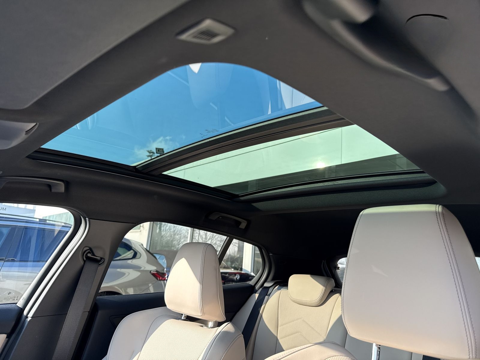 BMW M135 xDrive UPE 61.860 Premium Paket foto 15