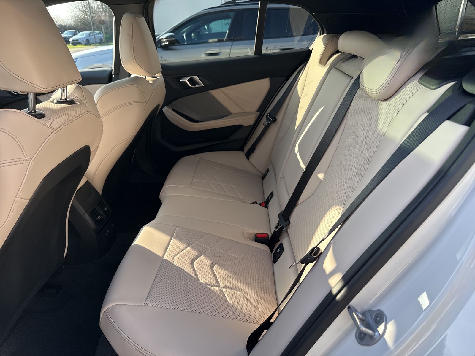 BMW M135 xDrive UPE 61.860 Premium Paket foto 18