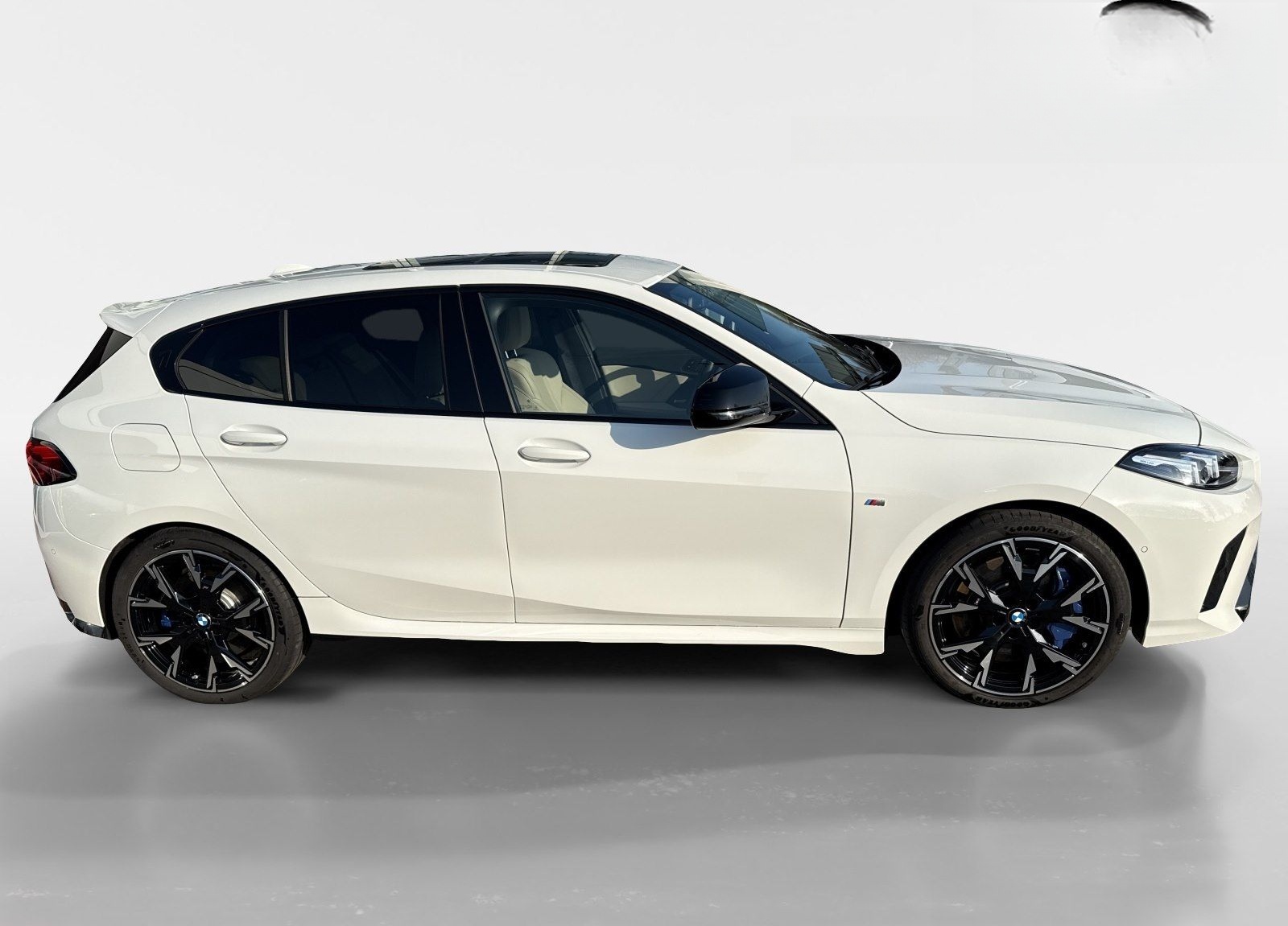 BMW M135 xDrive UPE 61.860 Premium Paket foto 3