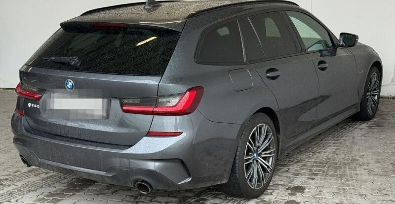 BMW 330e Tour. M Sport Navi.LED.ACC.HuD.RüKam.AHK foto 4