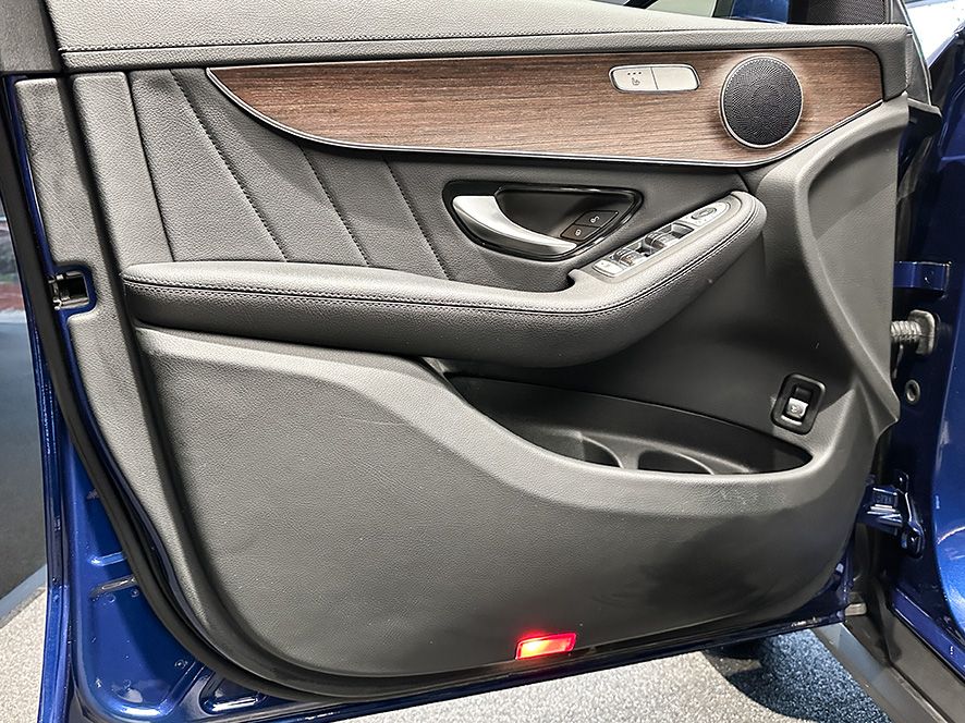 Mercedes-Benz GLC 300 de 4M AMGLi+OFFROAD+CHROM+LED+AHK+DISTR foto 12