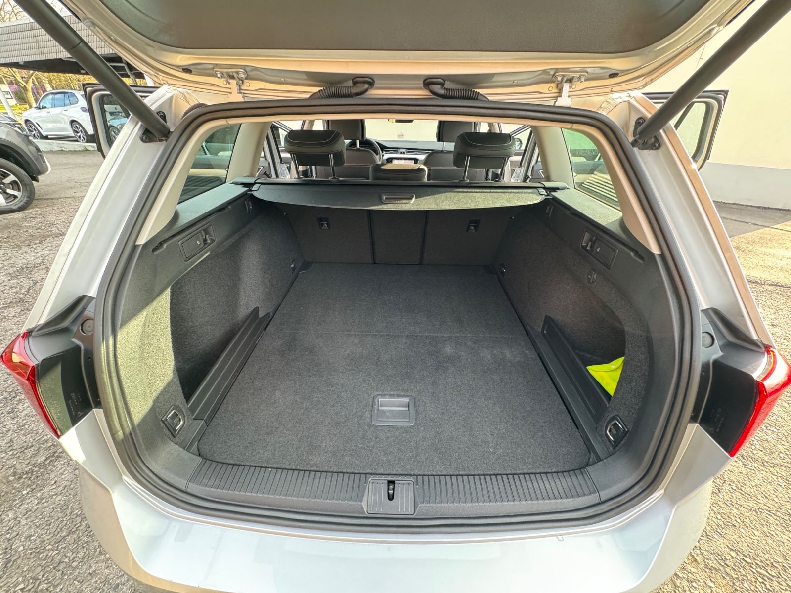 Volkswagen Passat Variant DSG Elegance ACC/Matrix/Kamera foto 20