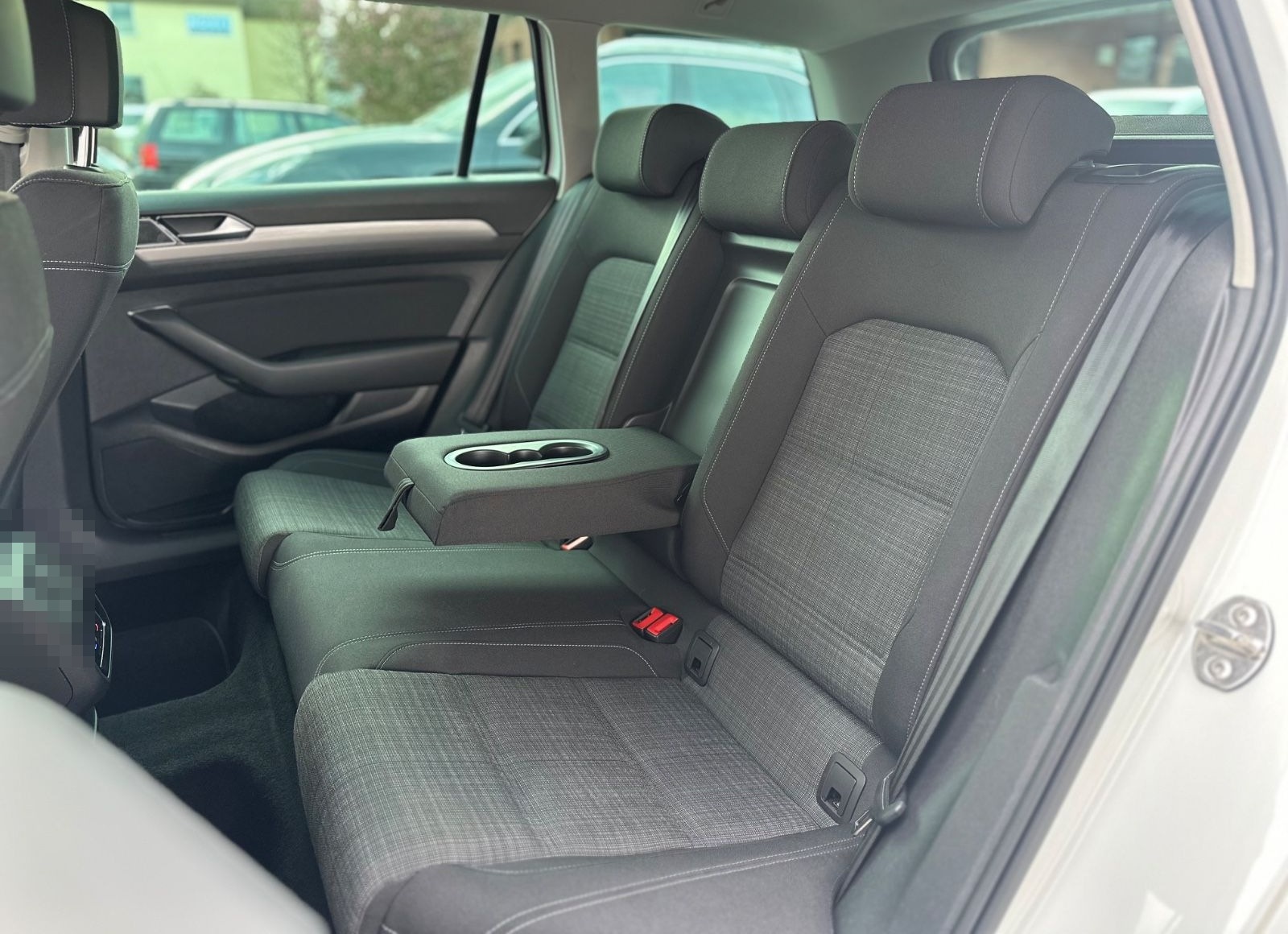 Volkswagen Passat Business MASSAGE LED NAVI RFK foto 13