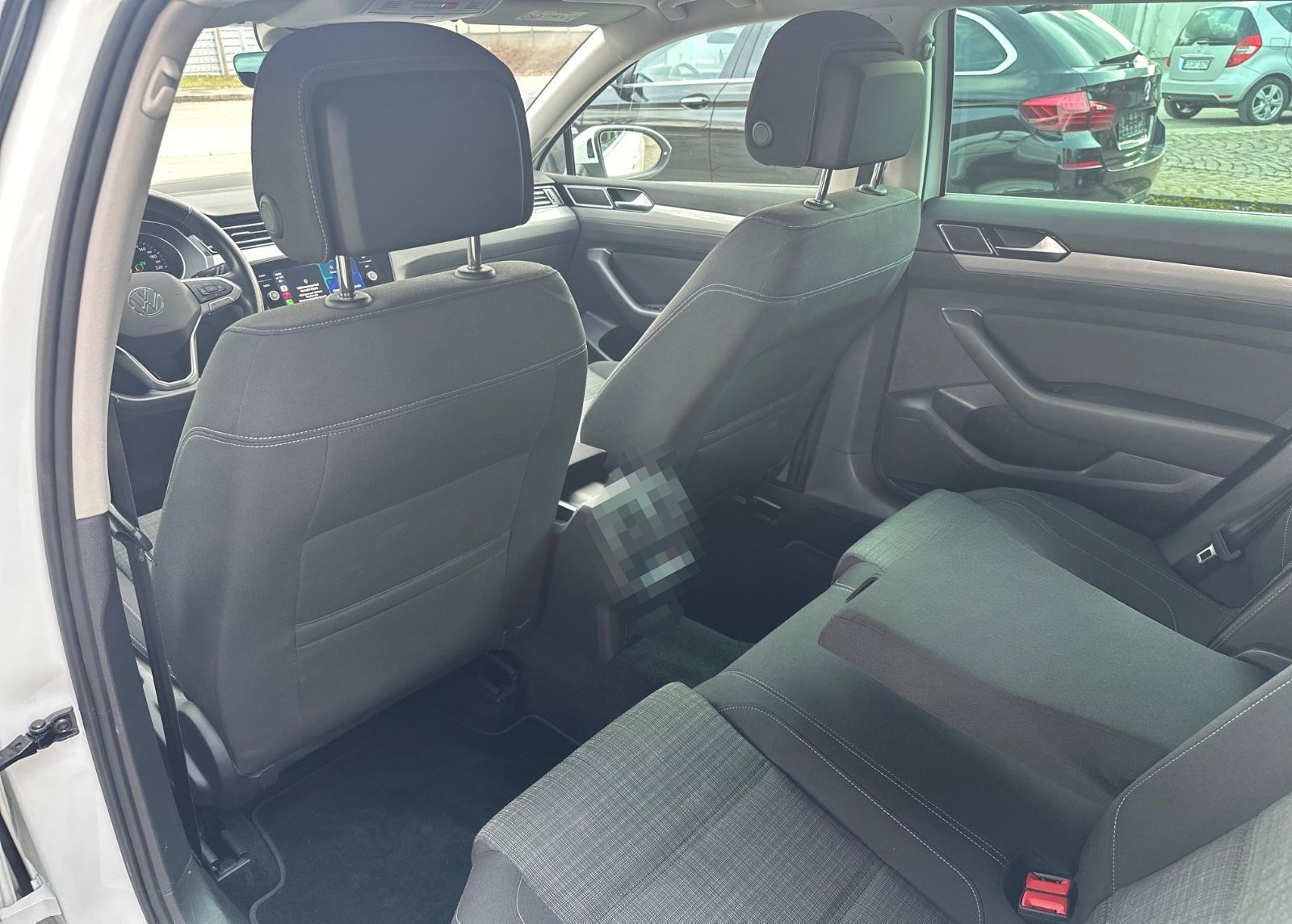 Volkswagen Passat Business MASSAGE LED NAVI RFK foto 14
