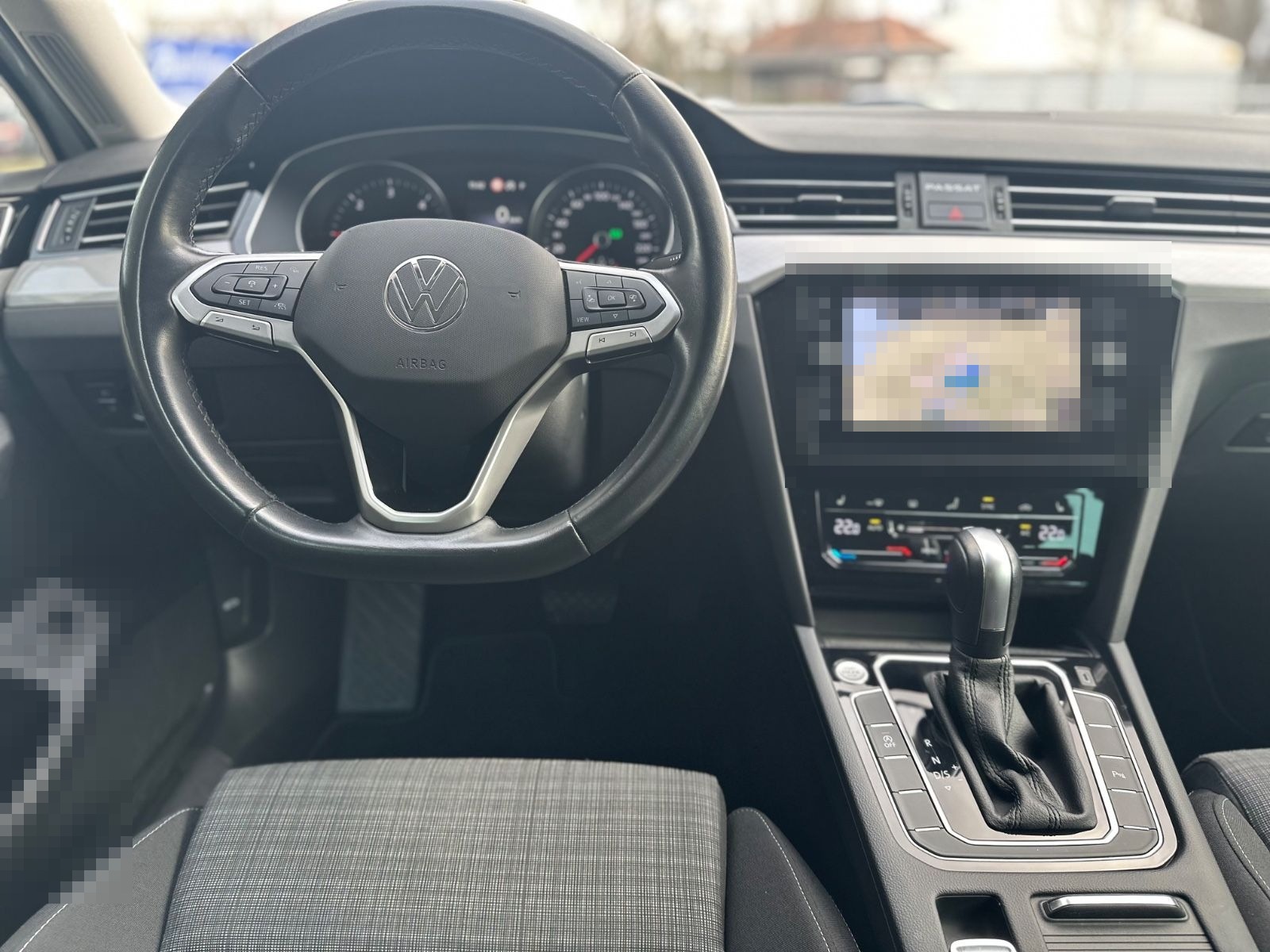 Volkswagen Passat Business MASSAGE LED NAVI RFK foto 17