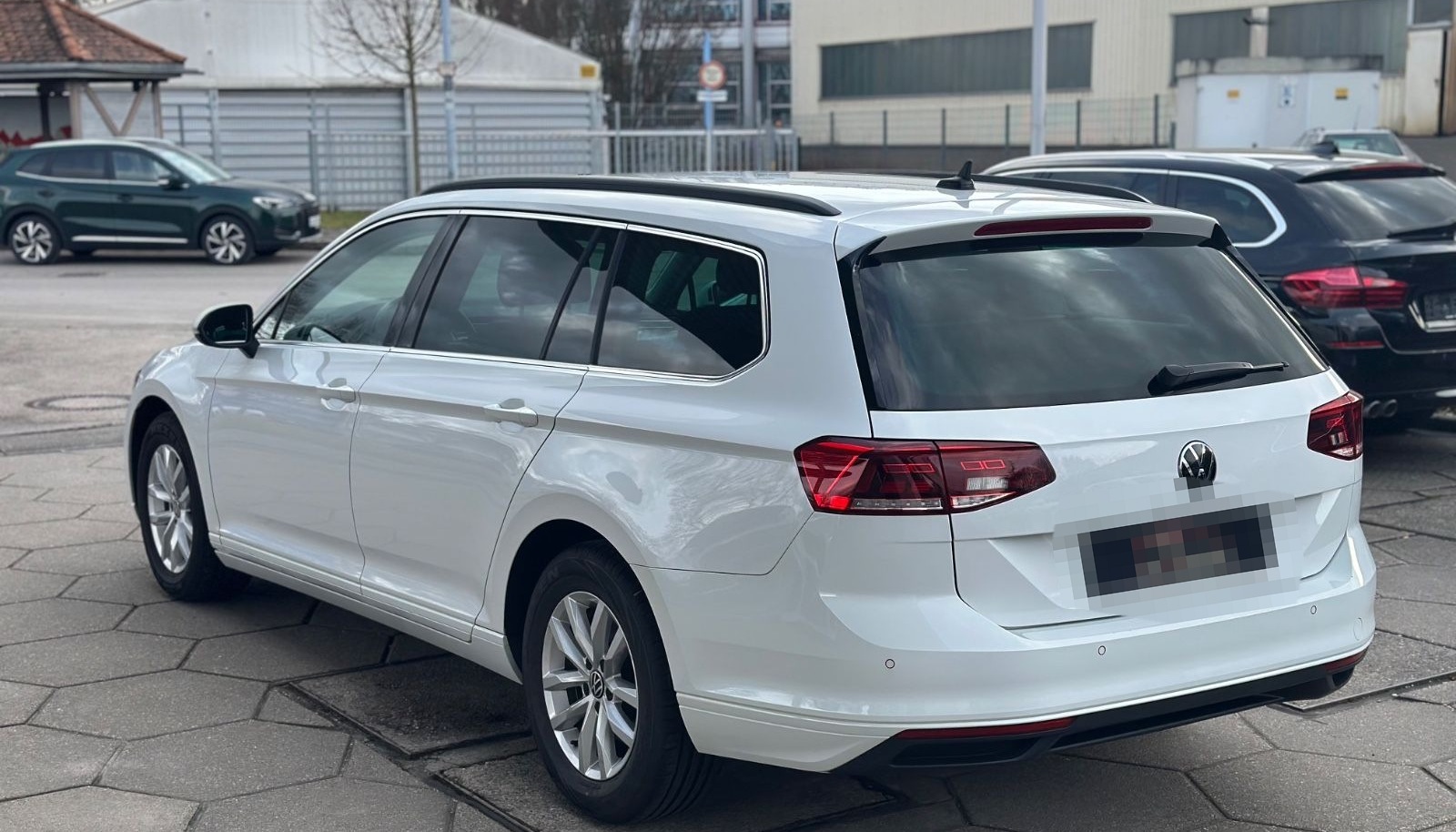 Volkswagen Passat Business MASSAGE LED NAVI RFK foto 7