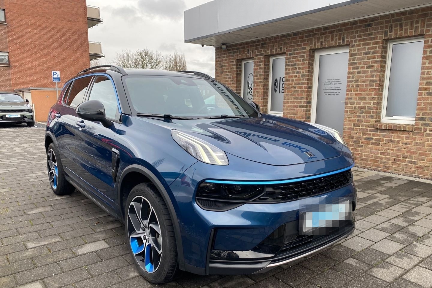 Lynk&Co 01 1.5 TD 192 kW El. Panodach Navi Memory Sitze  foto 8