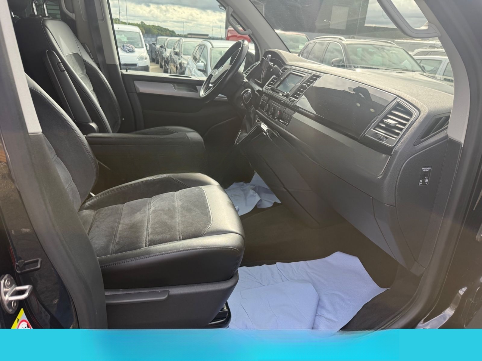 Volkswagen T6 Multivan Highline lang 8Sitze Teilleder Klima foto 11