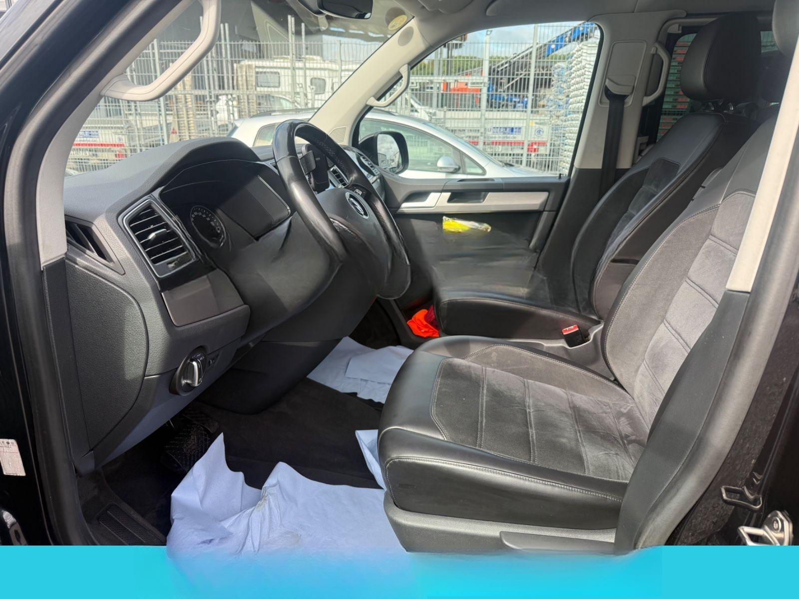 Volkswagen T6 Multivan Highline lang 8Sitze Teilleder Klima foto 15