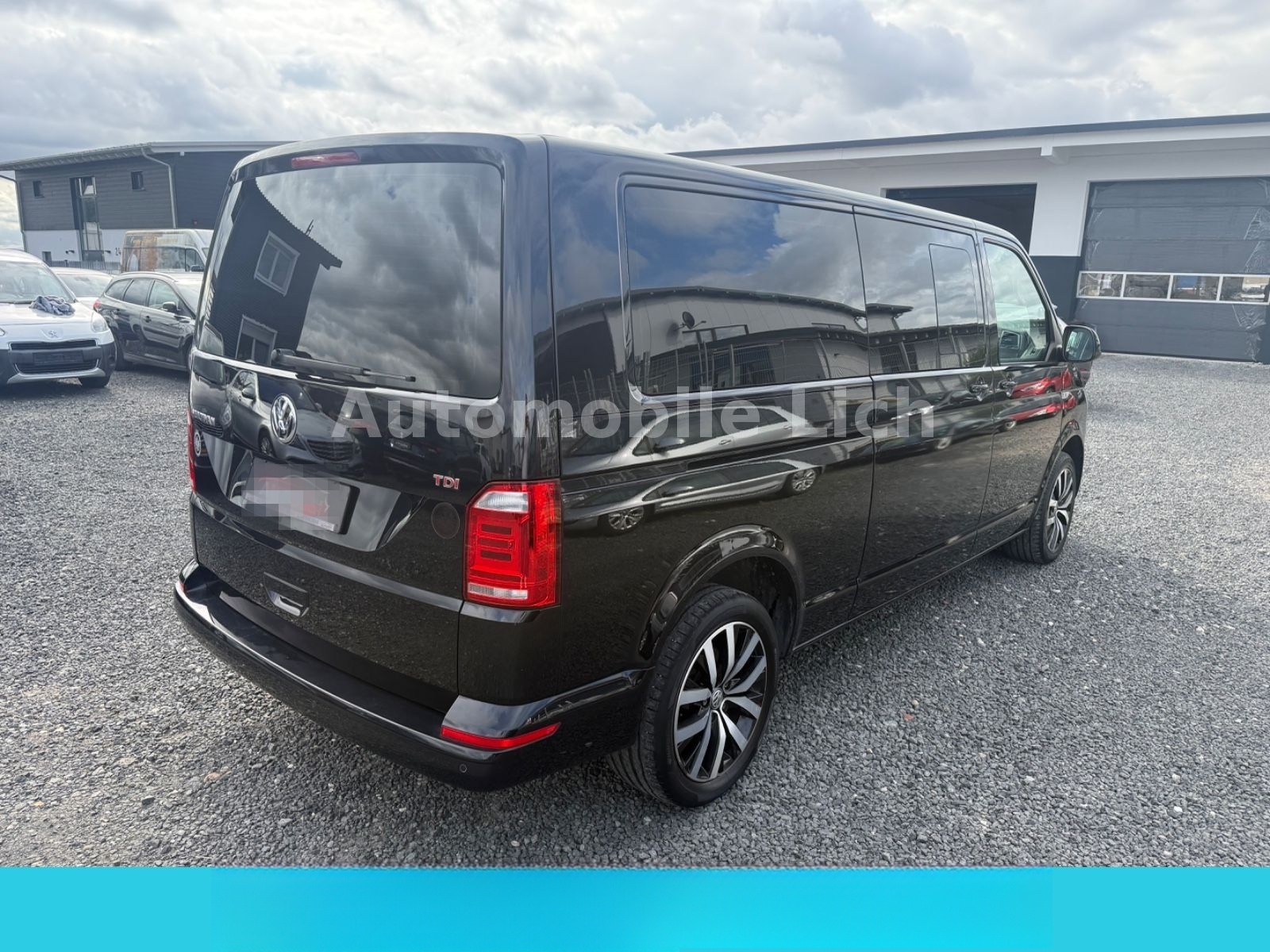 Volkswagen T6 Multivan Highline lang 8Sitze Teilleder Klima foto 8
