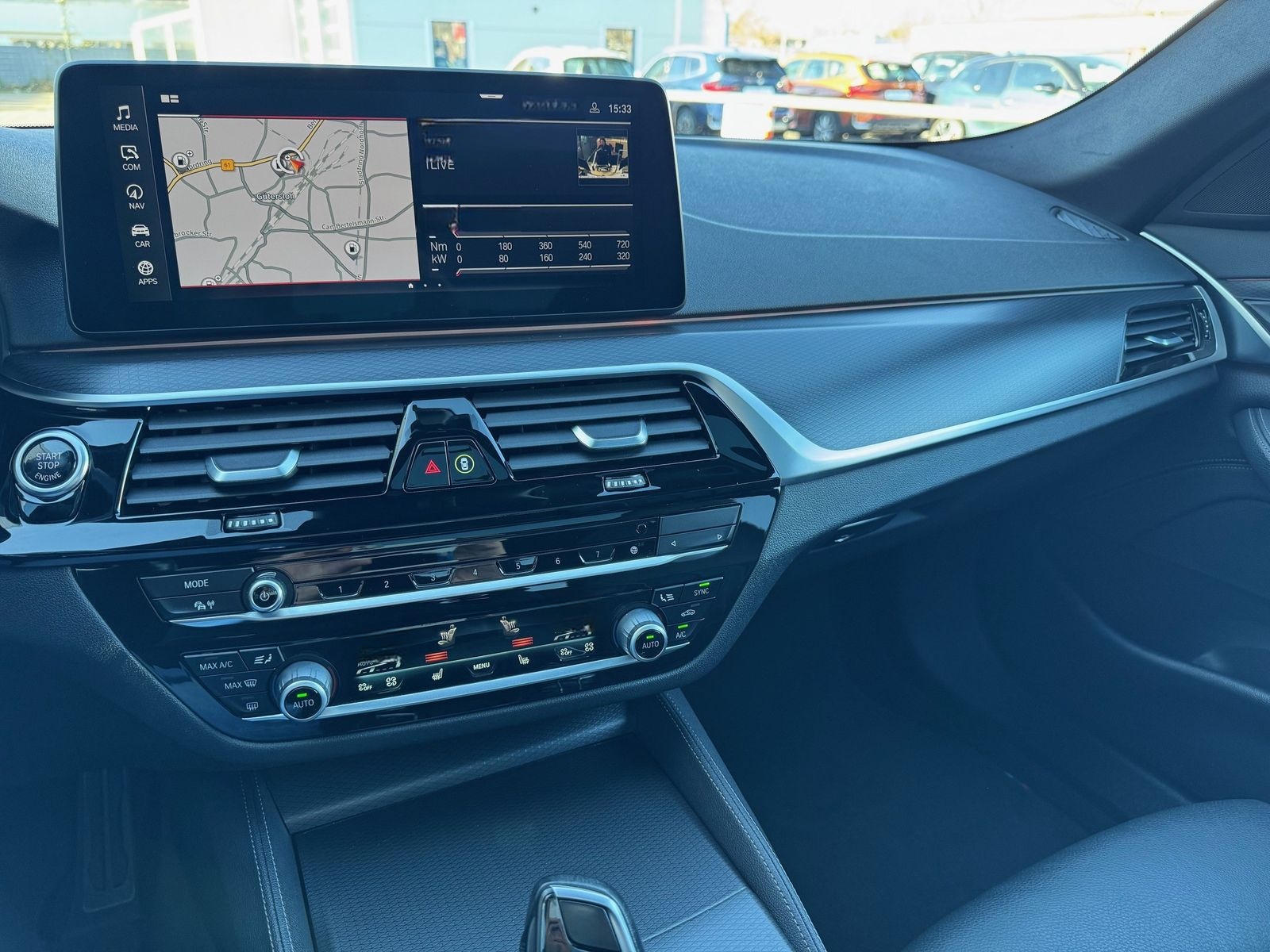 BMW 540d xDrive Touring MSport AHK Pano HeadUp DrivA foto 13