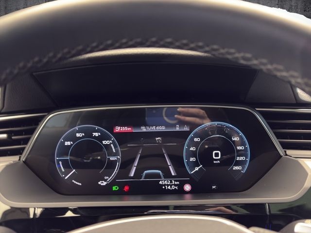 Audi e-tron S quattro Pano+Matrix+Head-Up+B&O+360° foto 19