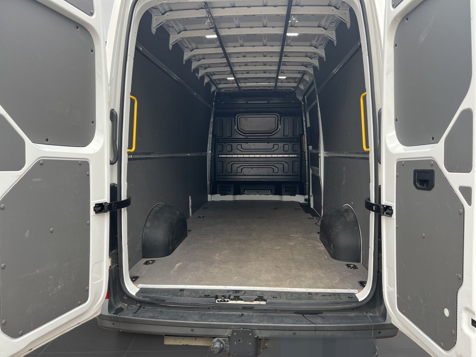Volkswagen Crafter 35 Kasten LR HD 3-SITZE NAVI 270°TÜREN foto 17
