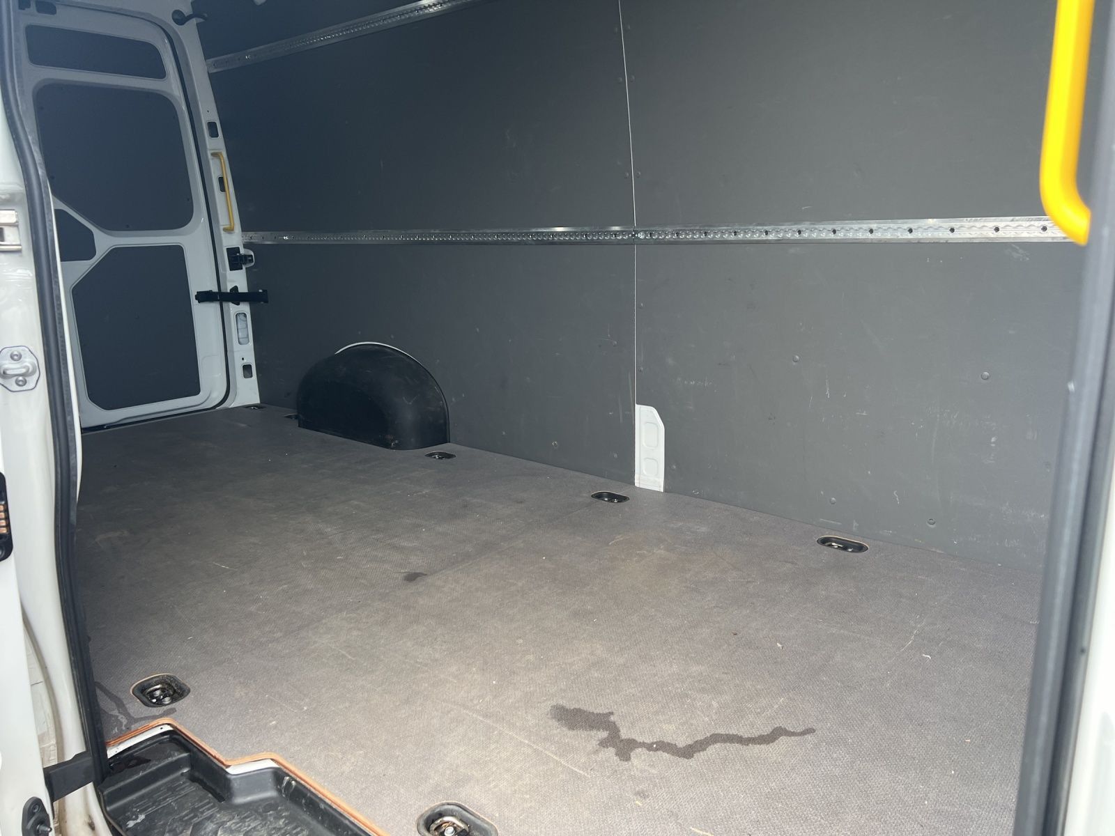 Volkswagen Crafter 35 Kasten LR HD 3-SITZE NAVI 270°TÜREN foto 6