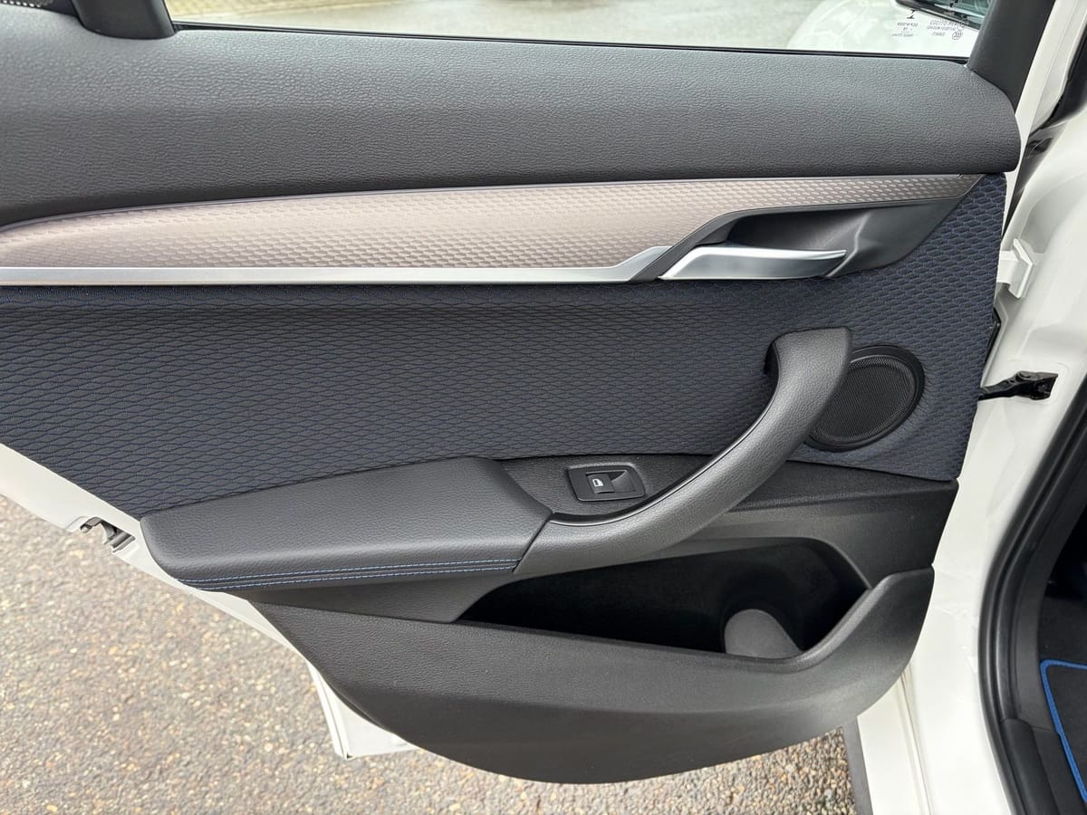 BMW X2 xDrive20d M Sport Head-Up LED WLAN Shz foto 25