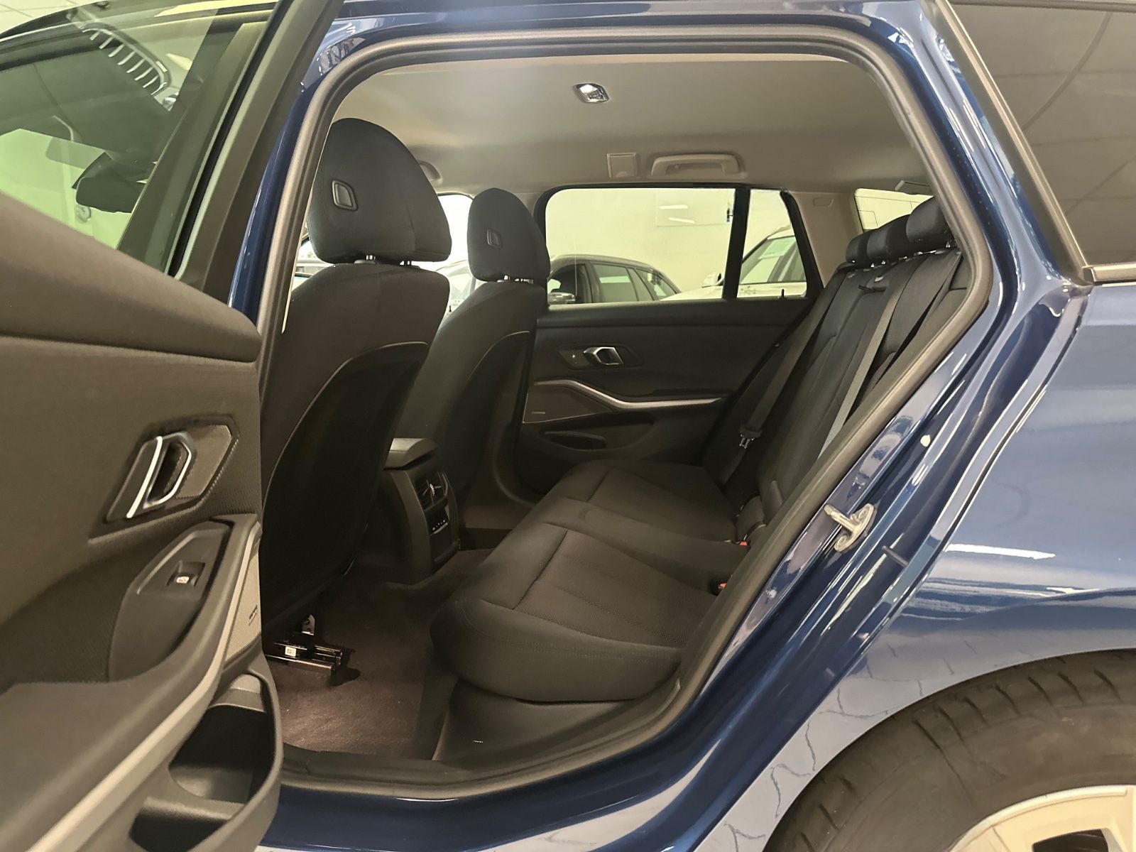 BMW 320d Aut/Navi/Sitzheizung/Tempomat/Harman&Kardon foto 19