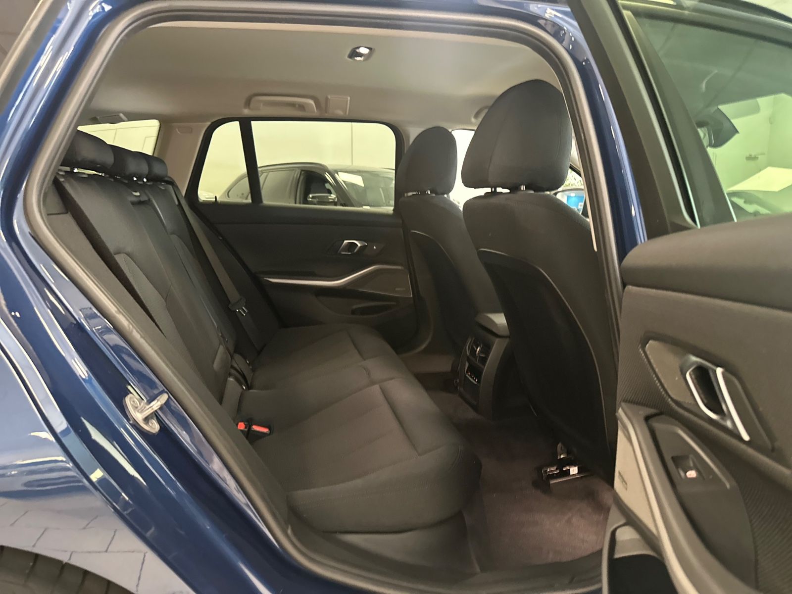 BMW 320d Aut/Navi/Sitzheizung/Tempomat/Harman&Kardon foto 21