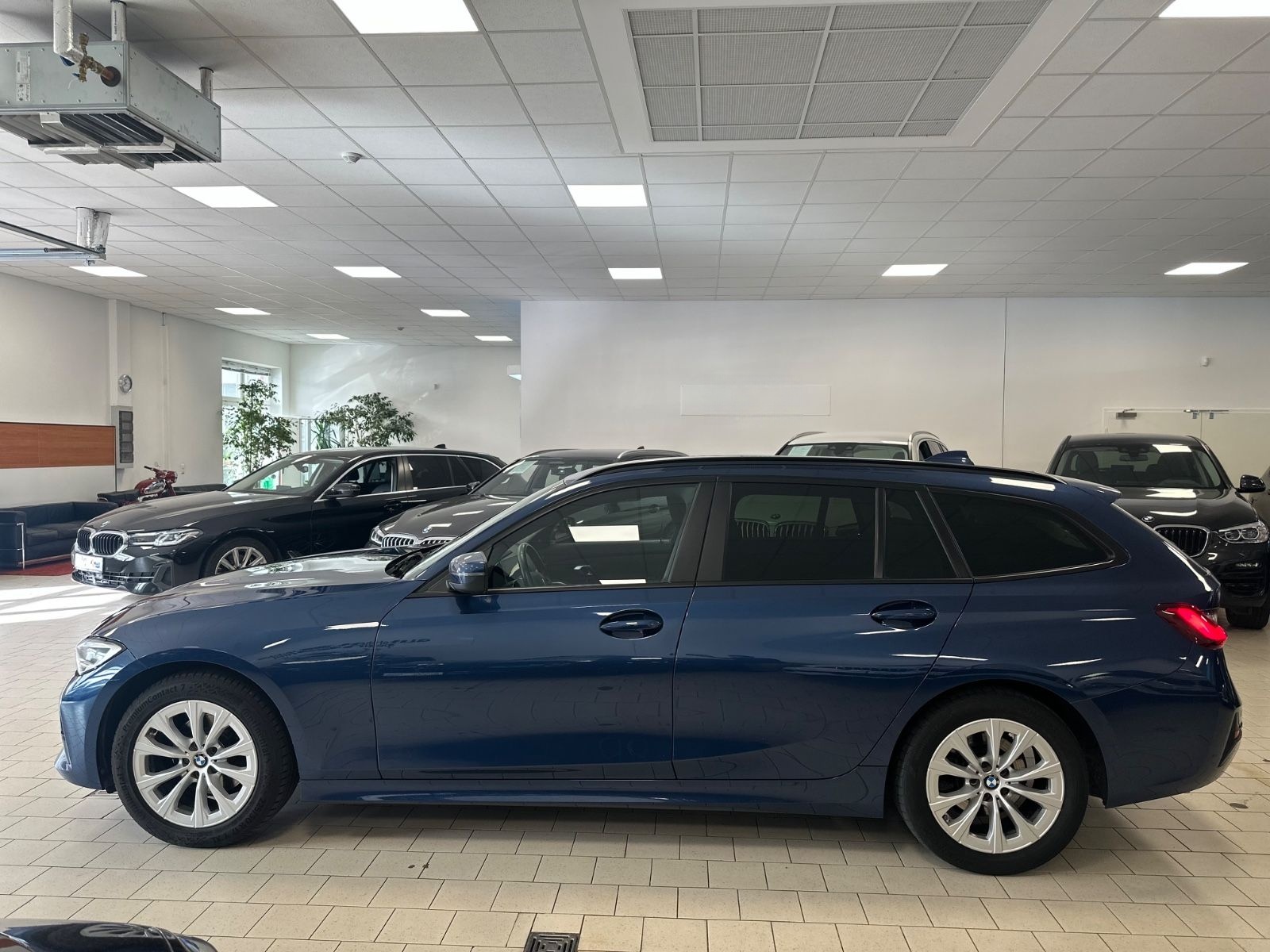 BMW 320d Aut/Navi/Sitzheizung/Tempomat/Harman&Kardon foto 7