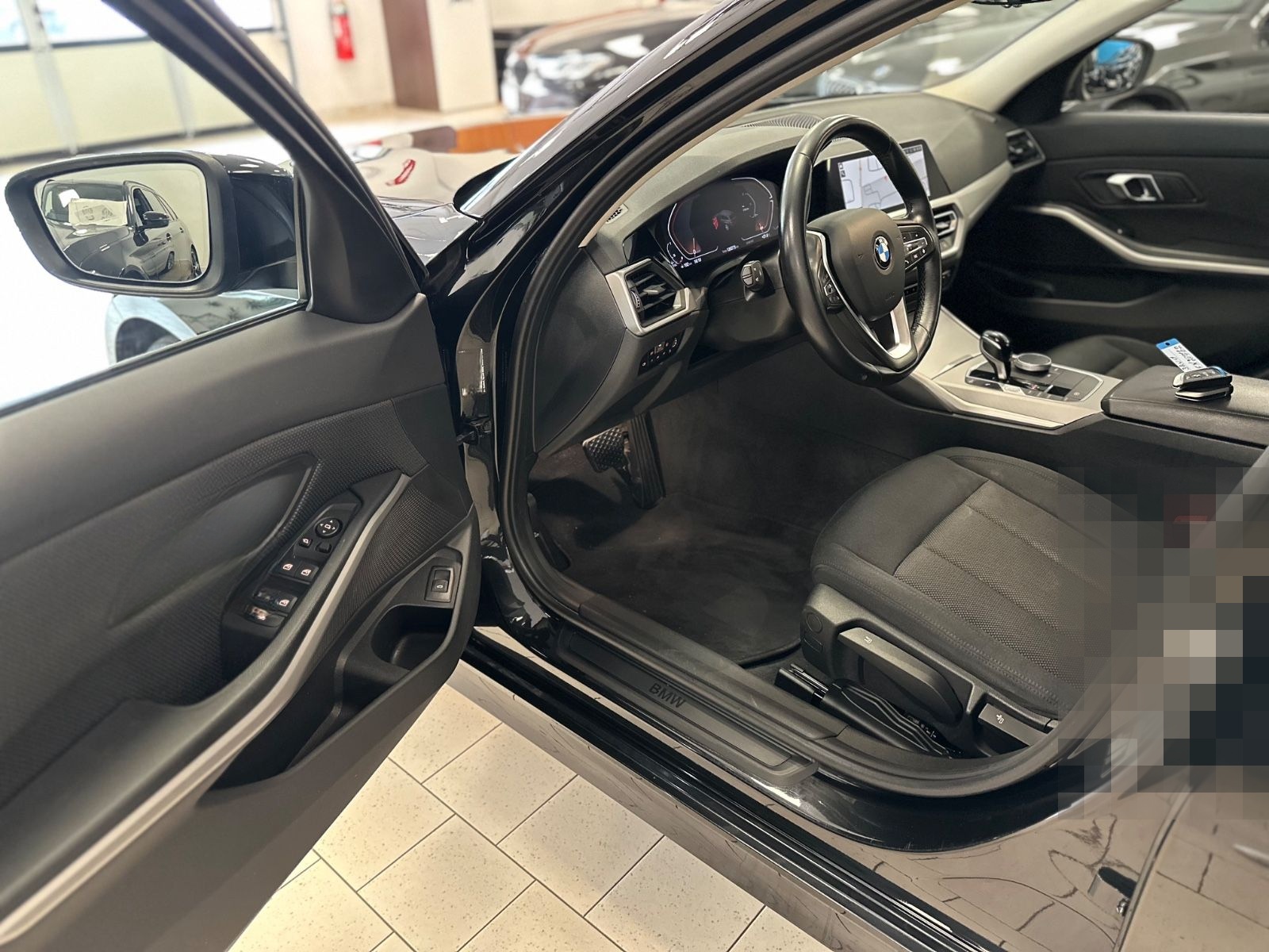 BMW 318d Advantage Aut/Navi/ParkAss/SitzHeiz/Tempoma foto 12