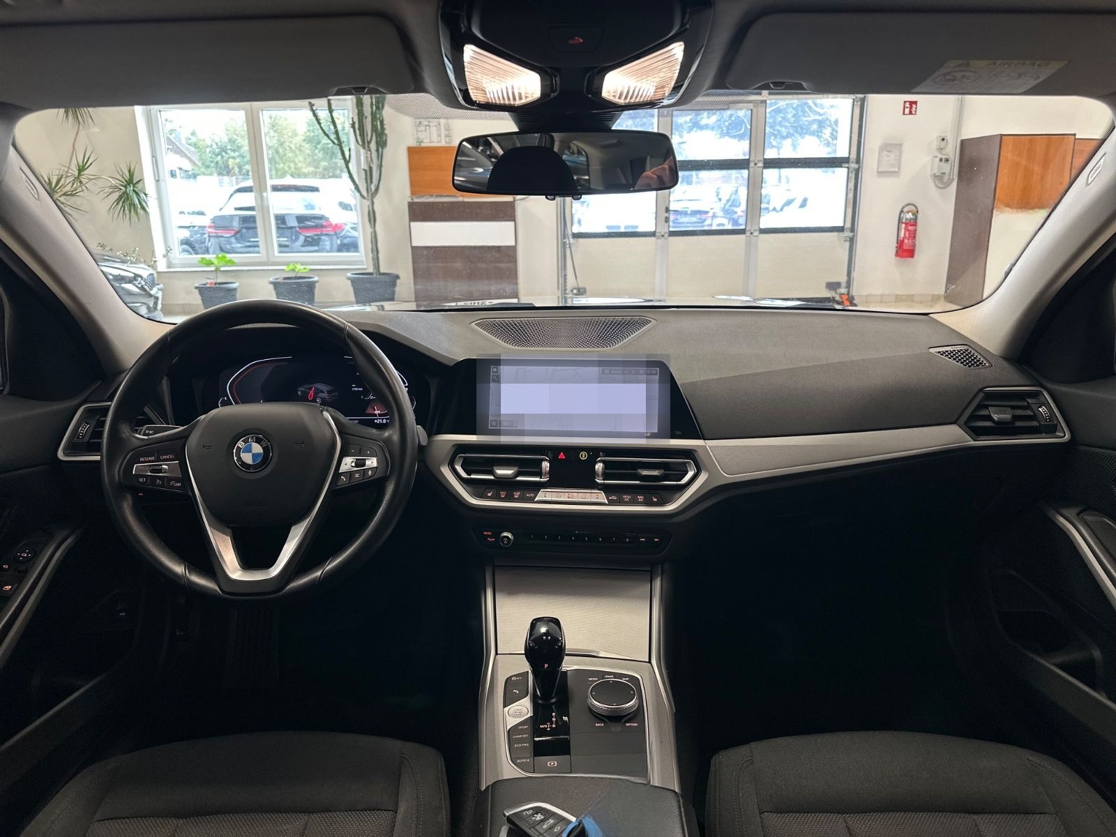 BMW 318d Advantage Aut/Navi/ParkAss/SitzHeiz/Tempoma foto 3