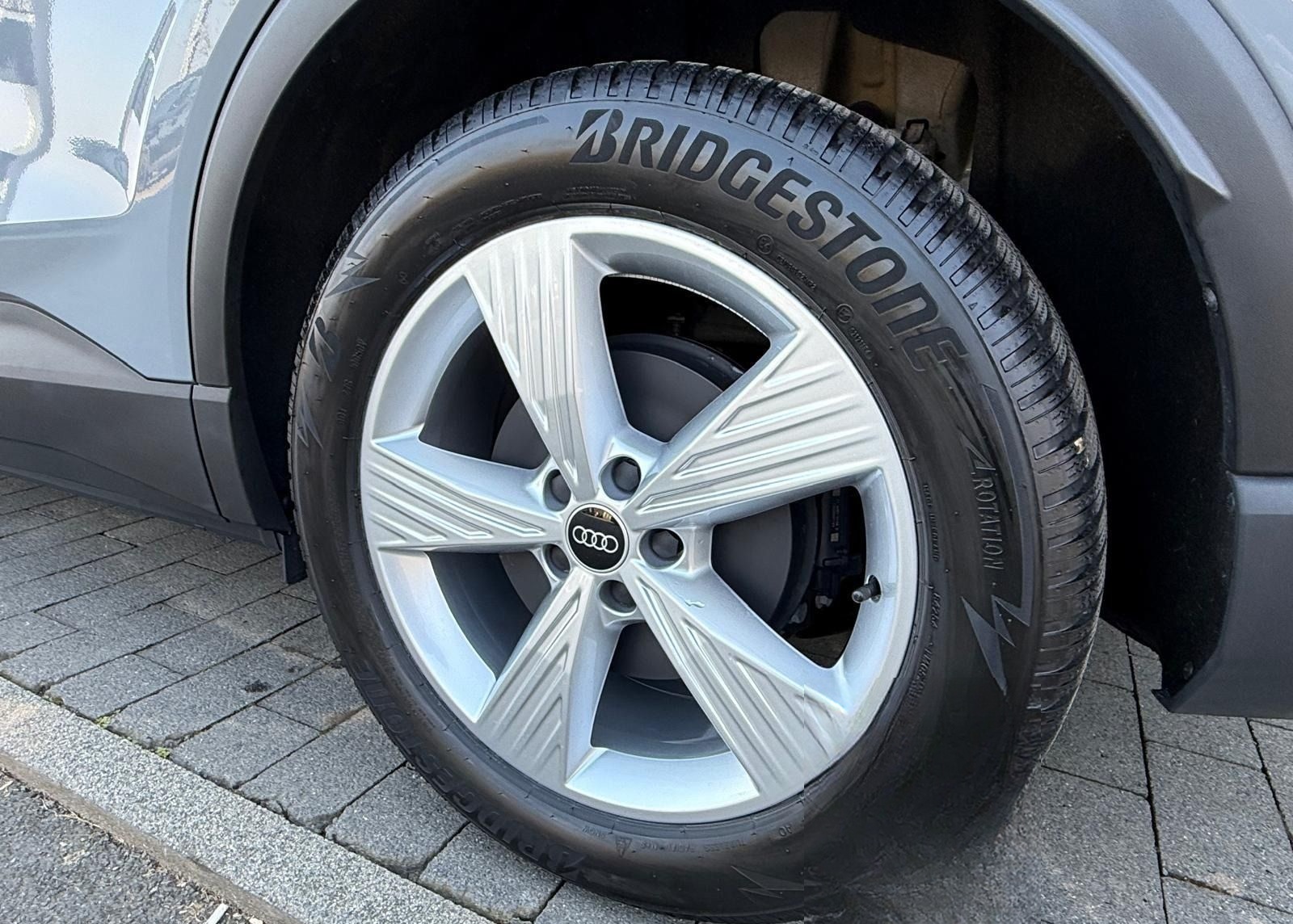 Audi Q4 Sportback e-tron +WINTERRÄDER+MATRIX+SPORTSIT foto 7