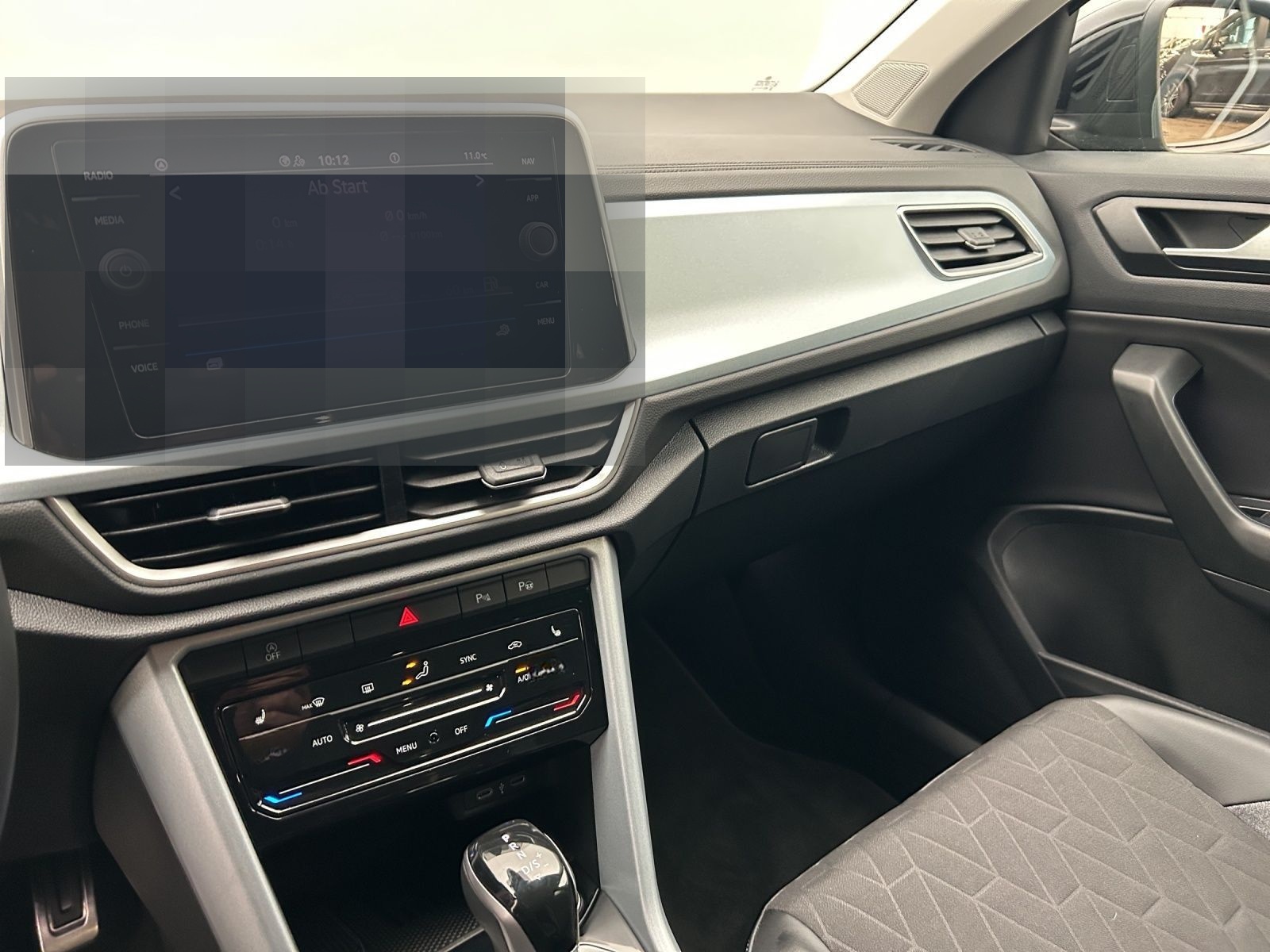 Volkswagen T-Roc 2.0 TDI DSG GOAL*LED*AHK*DIGITAL*NAVI*KAME foto 8