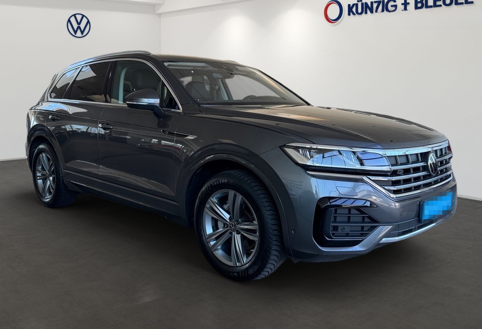Volkswagen Touareg Elegance 3.0TDI +R-LINE+AHK+KAMERA+LUFT+ foto 3