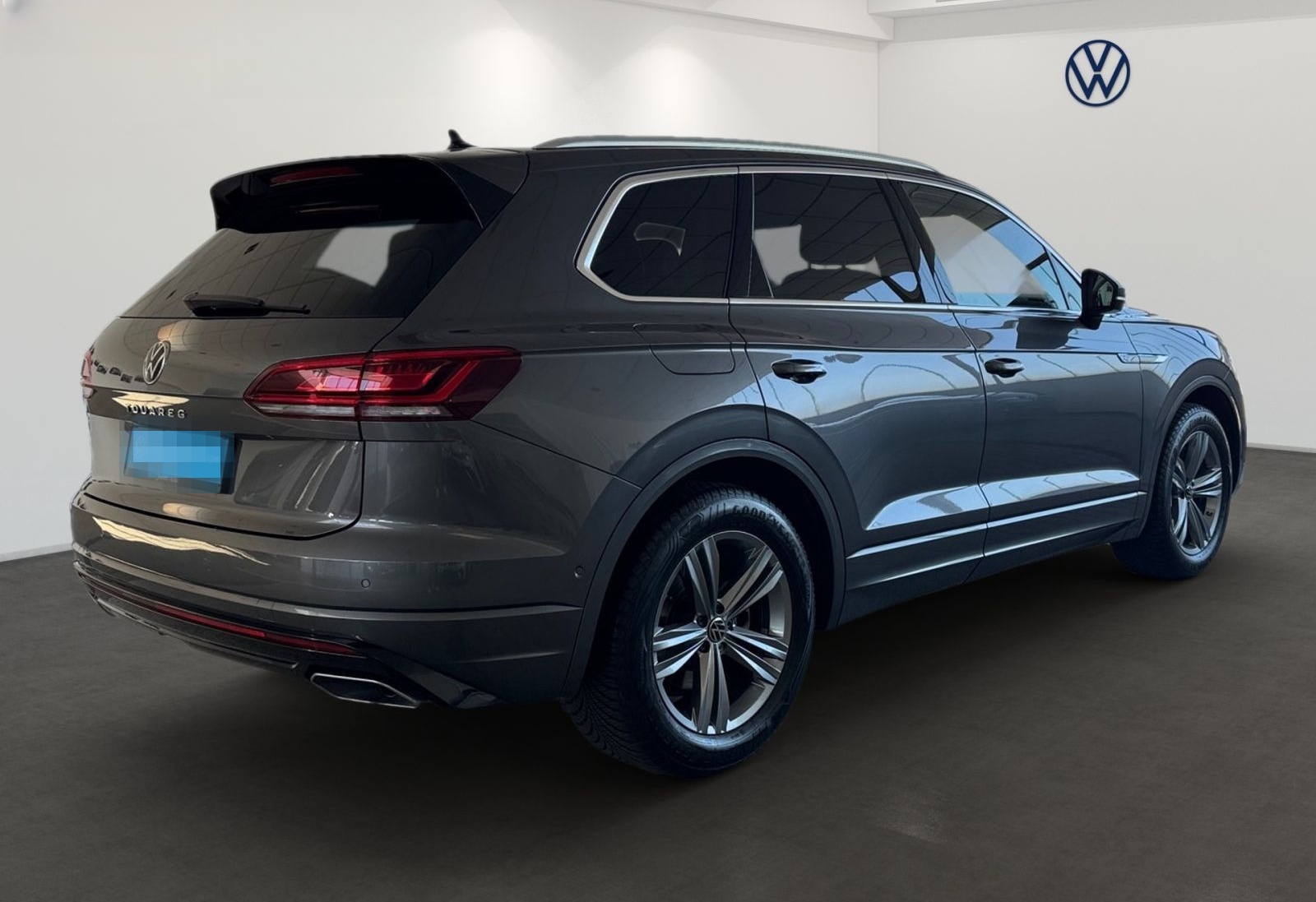 Volkswagen Touareg Elegance 3.0TDI +R-LINE+AHK+KAMERA+LUFT+ foto 4