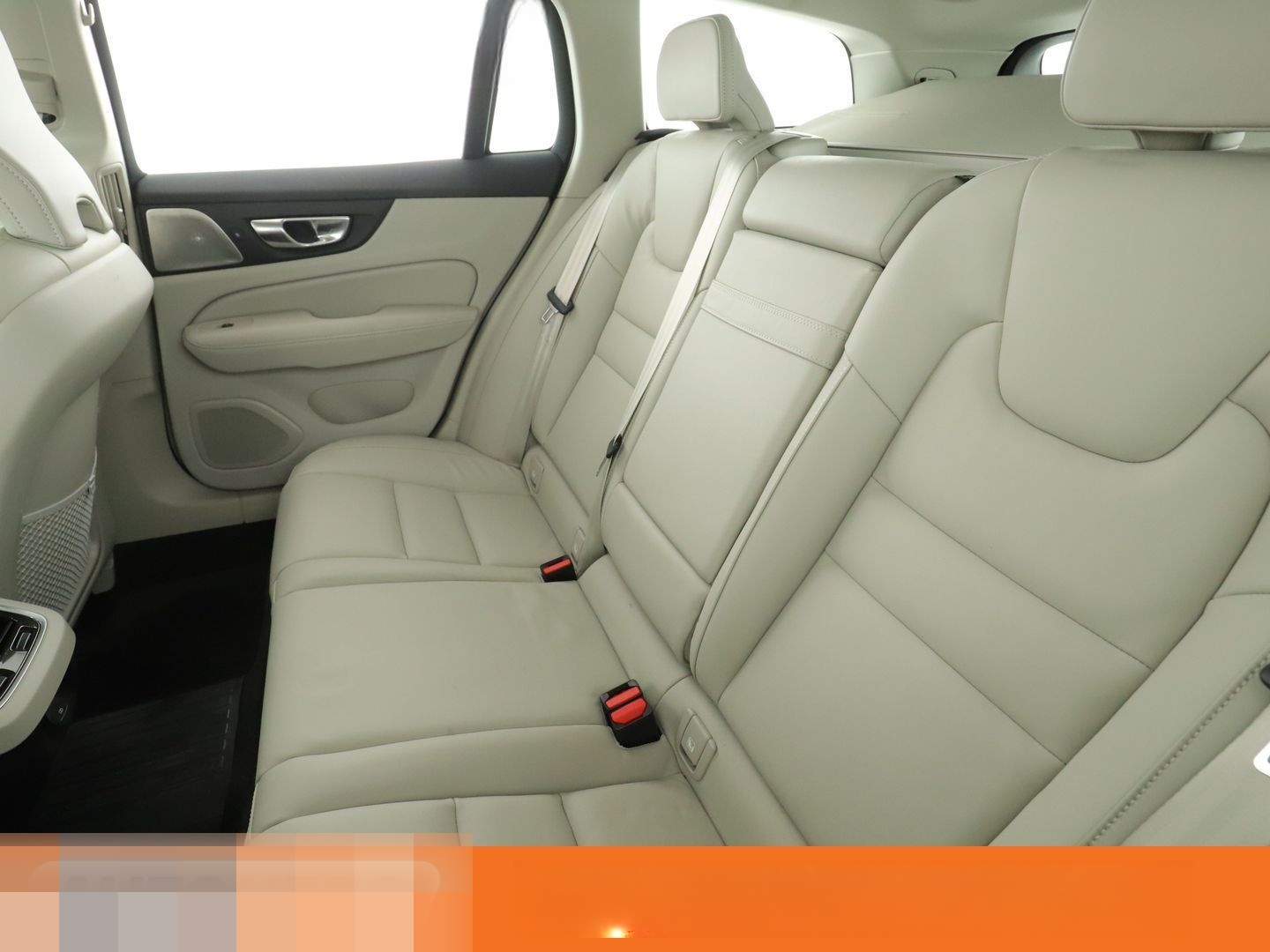 Volvo V60 Cross Country 2.0 B4 Pro AWD Aut.*NAVI*TEMP* foto 14