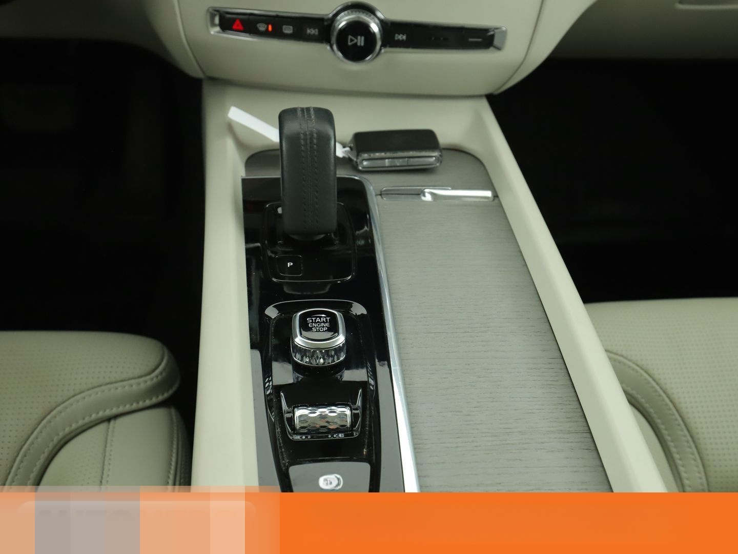 Volvo V60 Cross Country 2.0 B4 Pro AWD Aut.*NAVI*TEMP* foto 23