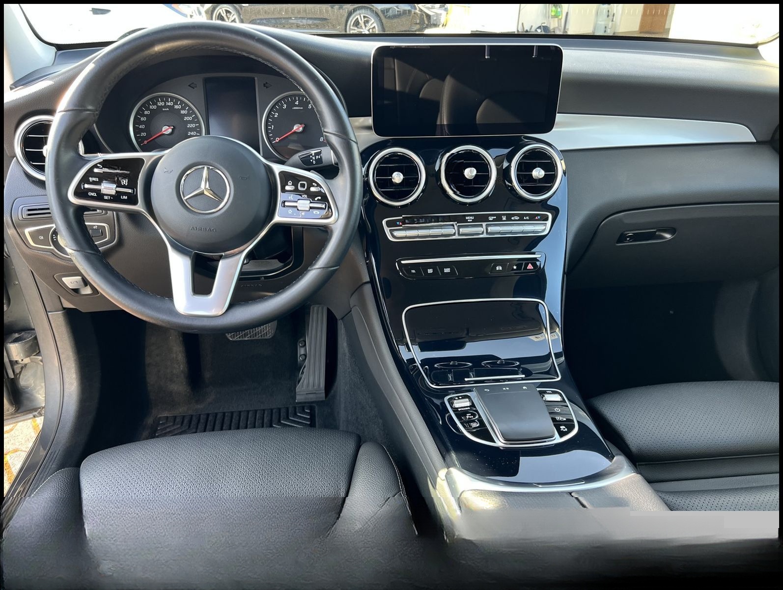 Mercedes-Benz GLC 300 e 4Matic*AHK*MBUX*RFK*LEDER*LED* foto 12