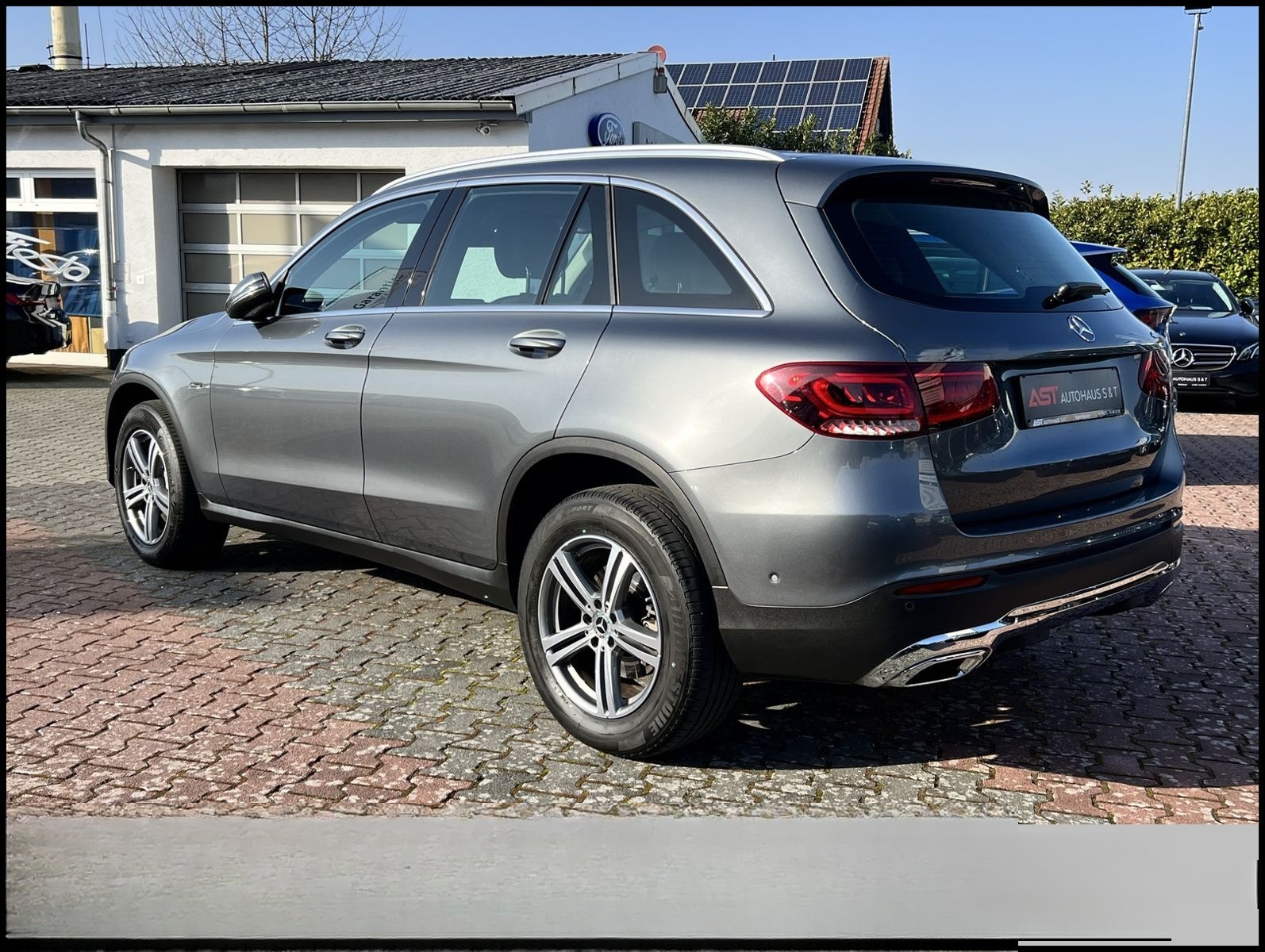Mercedes-Benz GLC 300 e 4Matic*AHK*MBUX*RFK*LEDER*LED* foto 3