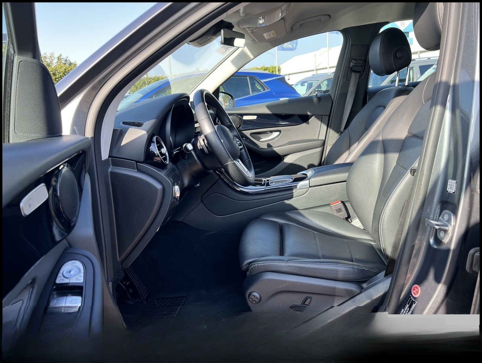 Mercedes-Benz GLC 300 e 4Matic*AHK*MBUX*RFK*LEDER*LED* foto 9