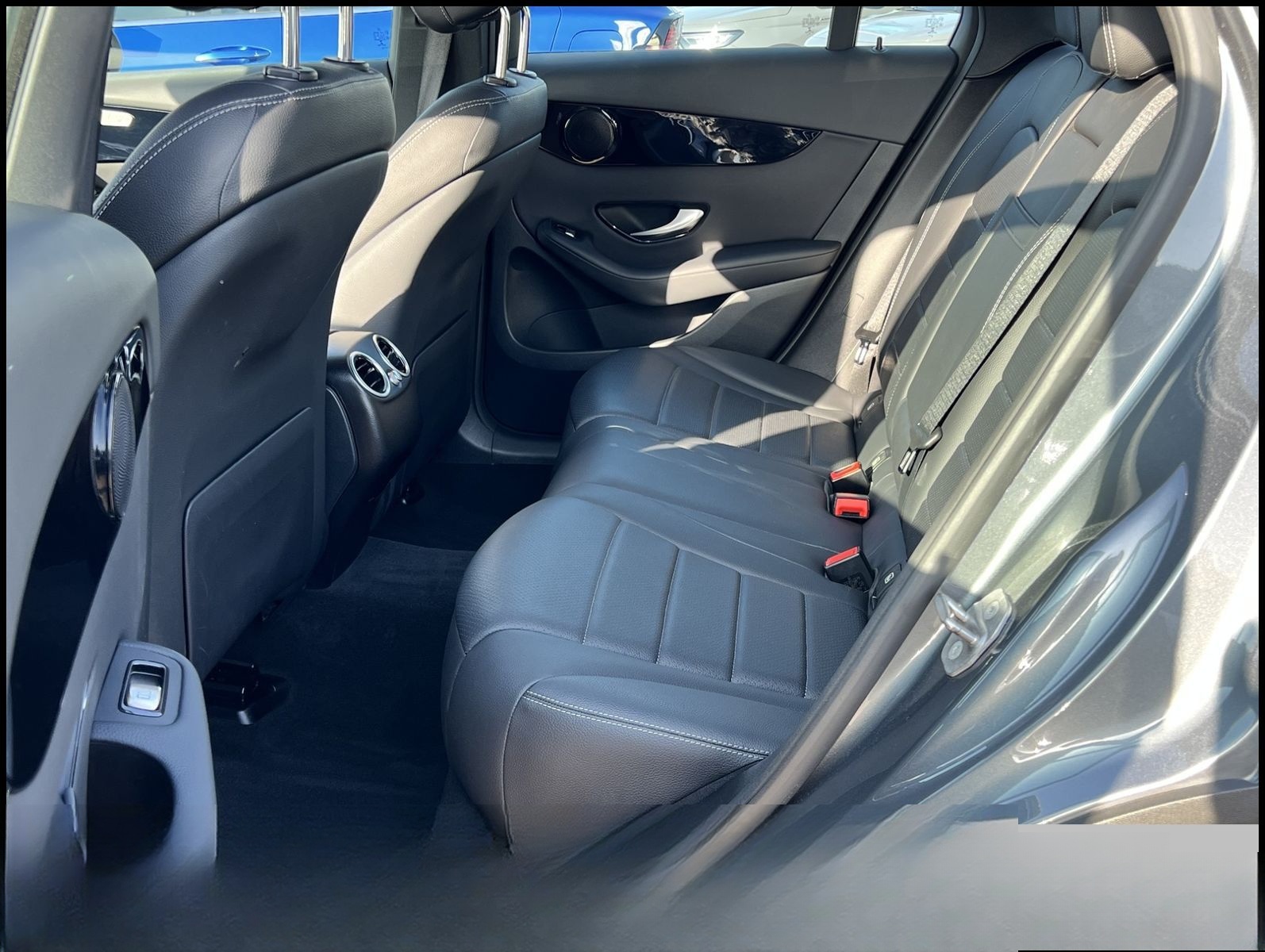 Mercedes-Benz GLC 300 e 4Matic*AHK*MBUX*RFK*LEDER*LED* foto 10