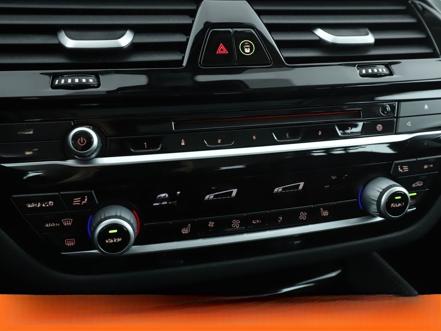 BMW 530i Luxury Line Aut.*NAVI*LED*ACC*HUD*360° foto 23