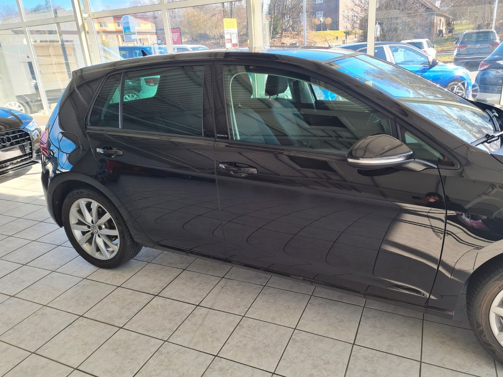 Volkswagen Golf VII Lim. IQ.DRIVE Start-Stopp foto 4