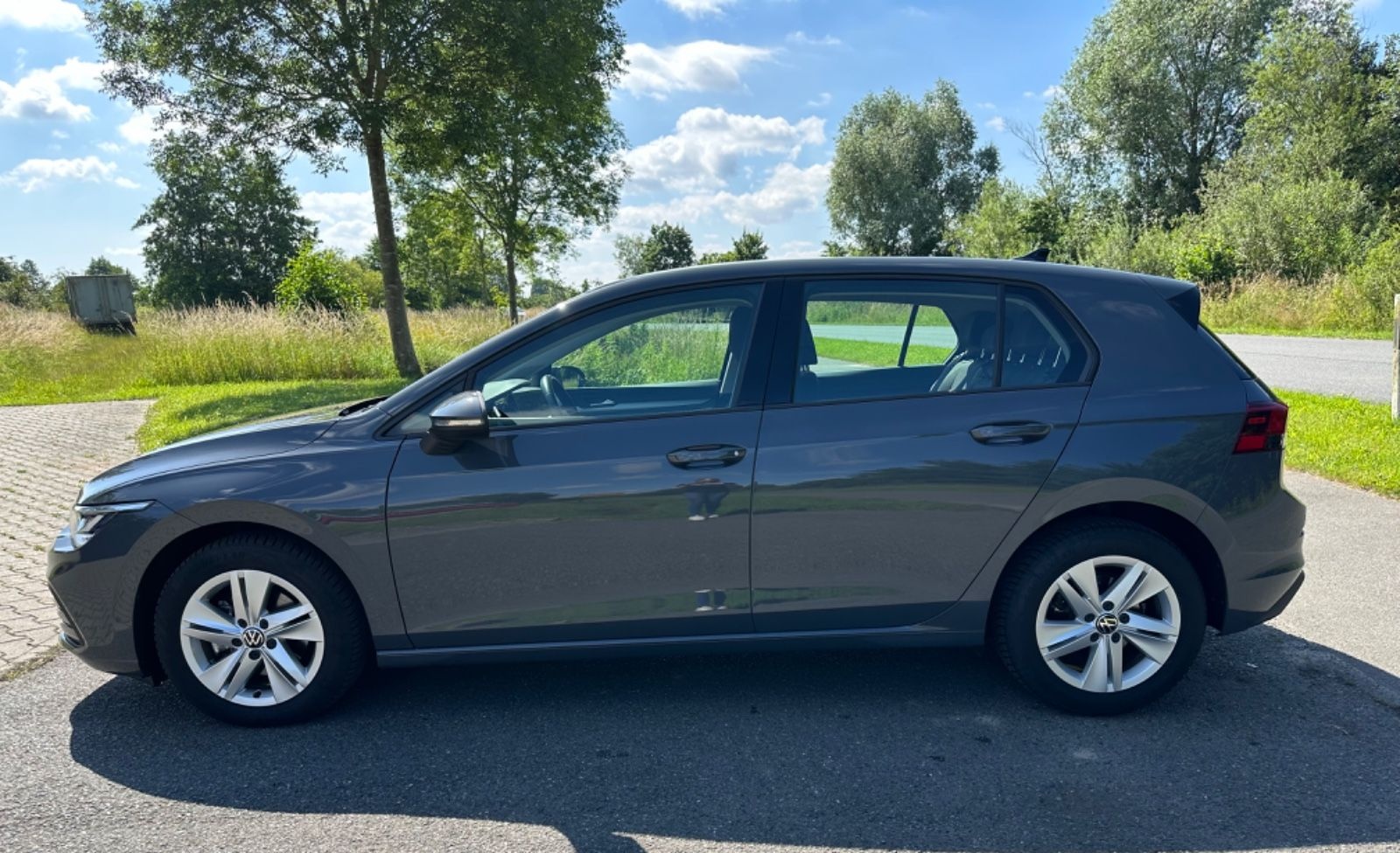 Volkswagen Golf VIII Lim. Life foto 4