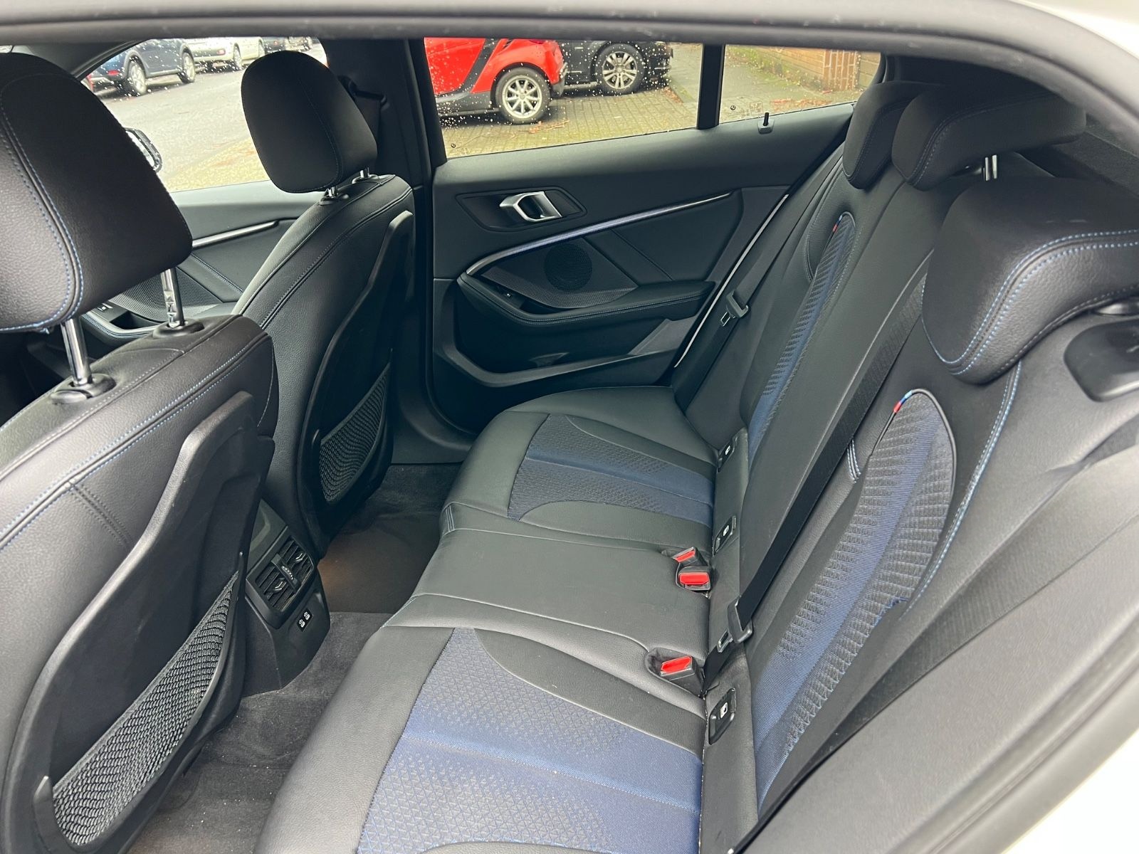 BMW 118 i M Sport,NAVI,HEAD-UP,LED,ACC foto 7