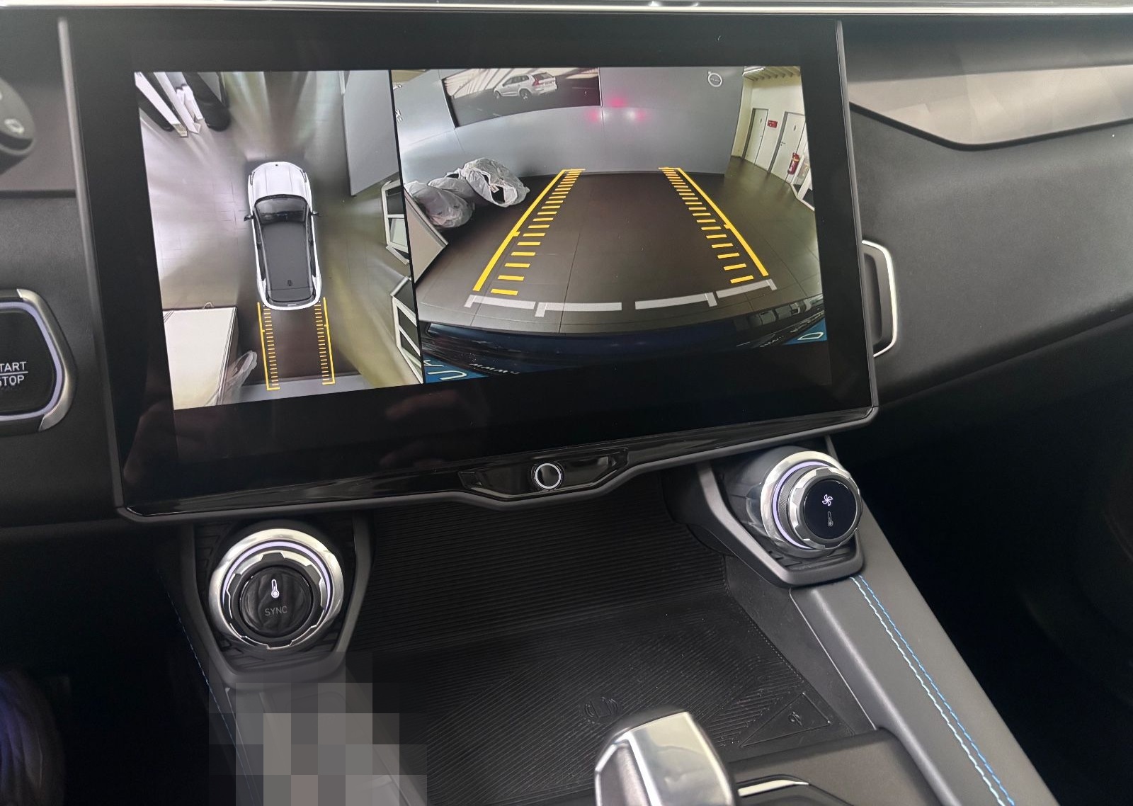 Lynk&Co 01 PHEV Automatik Plug In Hybrid 360°Kamera foto 12