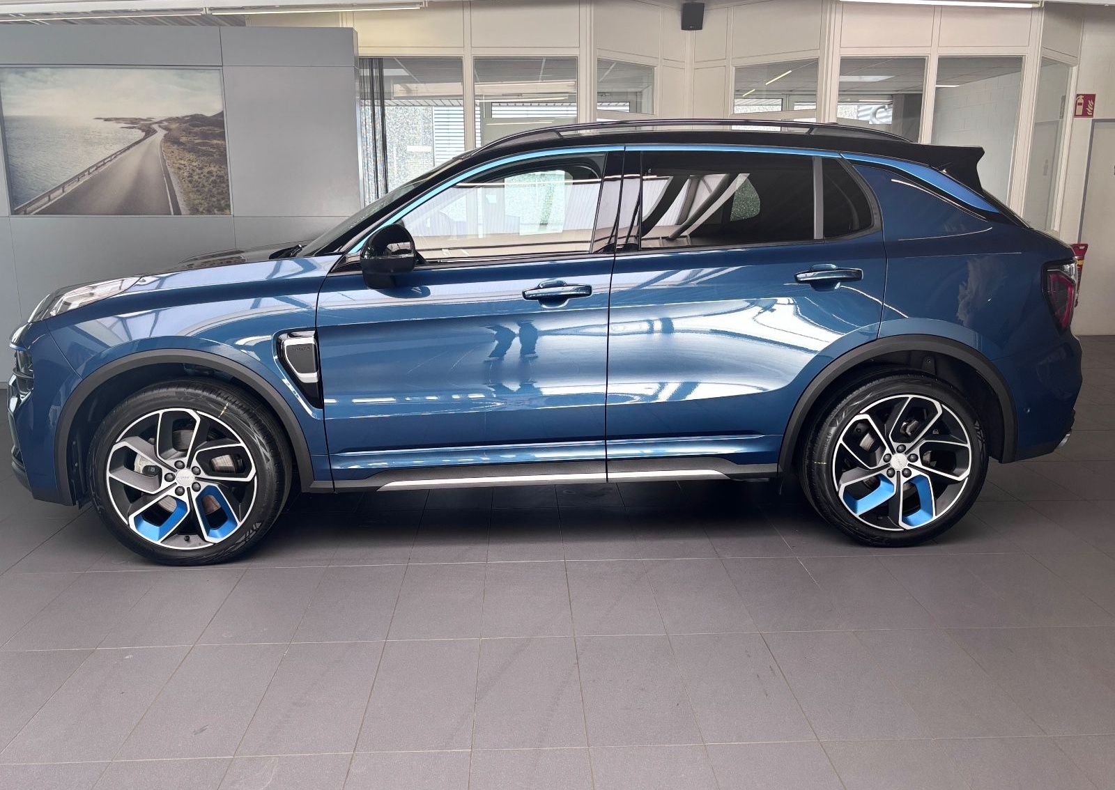 Lynk&Co 01 PHEV Automatik Plug In Hybrid 360°Kamera foto 7