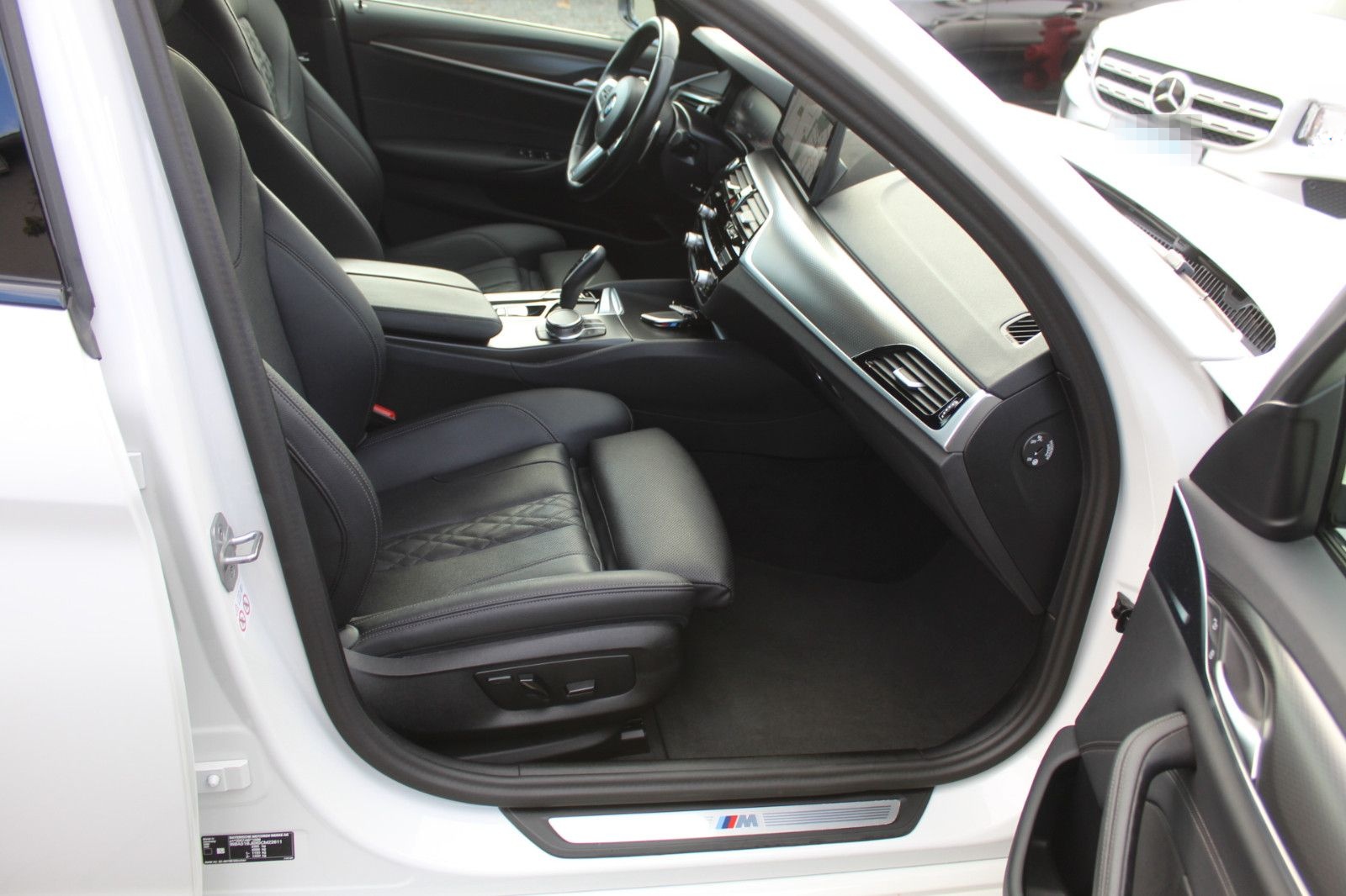BMW 540i M Sportpaket Limo.+DAB+Live Cockpit Pro. foto 9