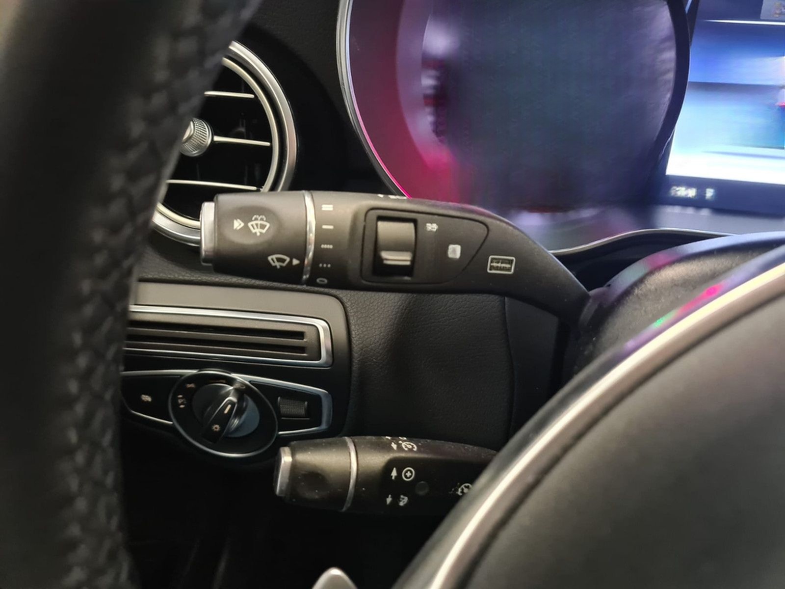 Mercedes-Benz C 250 T / AMG / NAVI / LEDER / PANORAMADACH foto 17