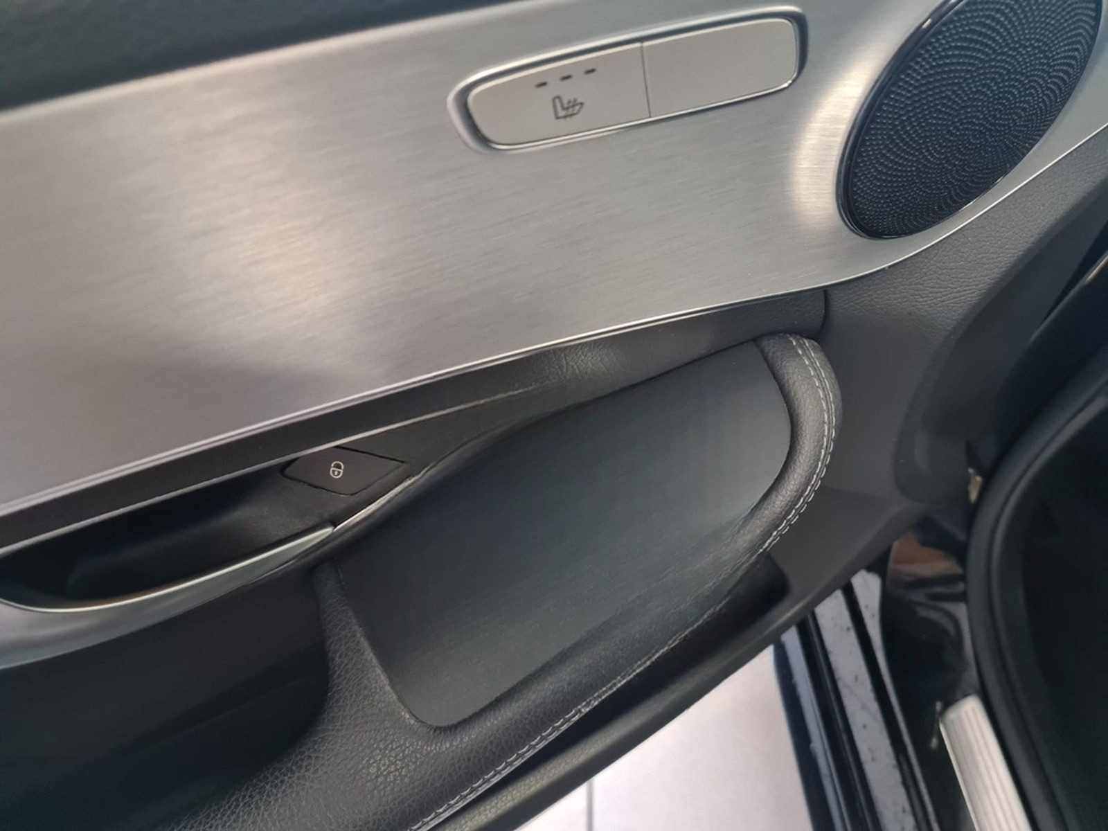 Mercedes-Benz C 250 T / AMG / NAVI / LEDER / PANORAMADACH foto 21