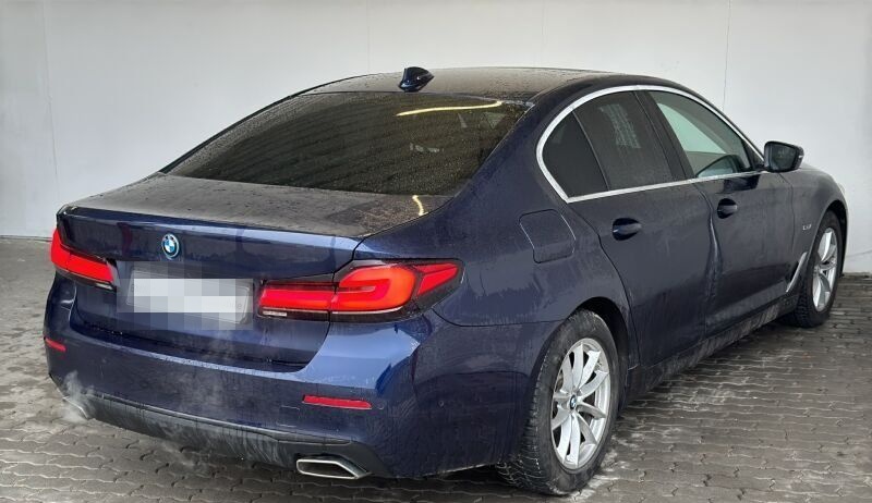 BMW 530e Lim. Navi.Laser.ACC.RüKam.HuD.KomfZg.Pano foto 5