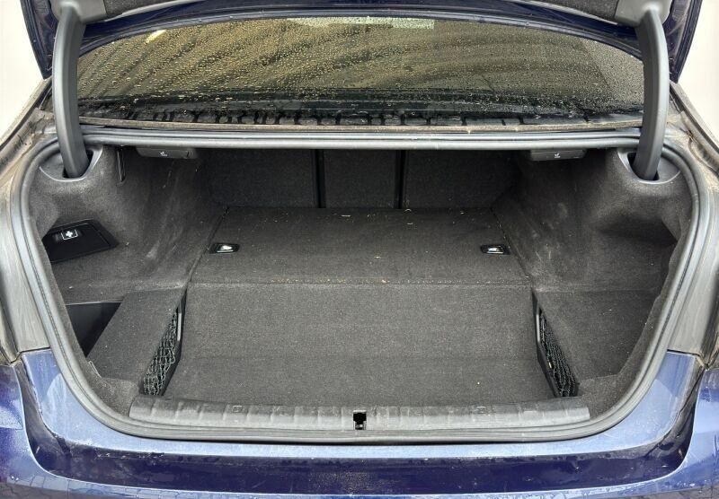 BMW 530e Lim. Navi.Laser.ACC.RüKam.HuD.KomfZg.Pano foto 10