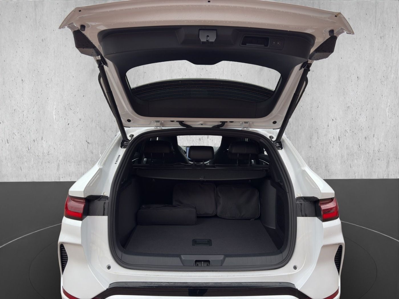 BYD SEAL U DM-i PHEV 18.3kWh Boost ACC 360 11kw OBC foto 17