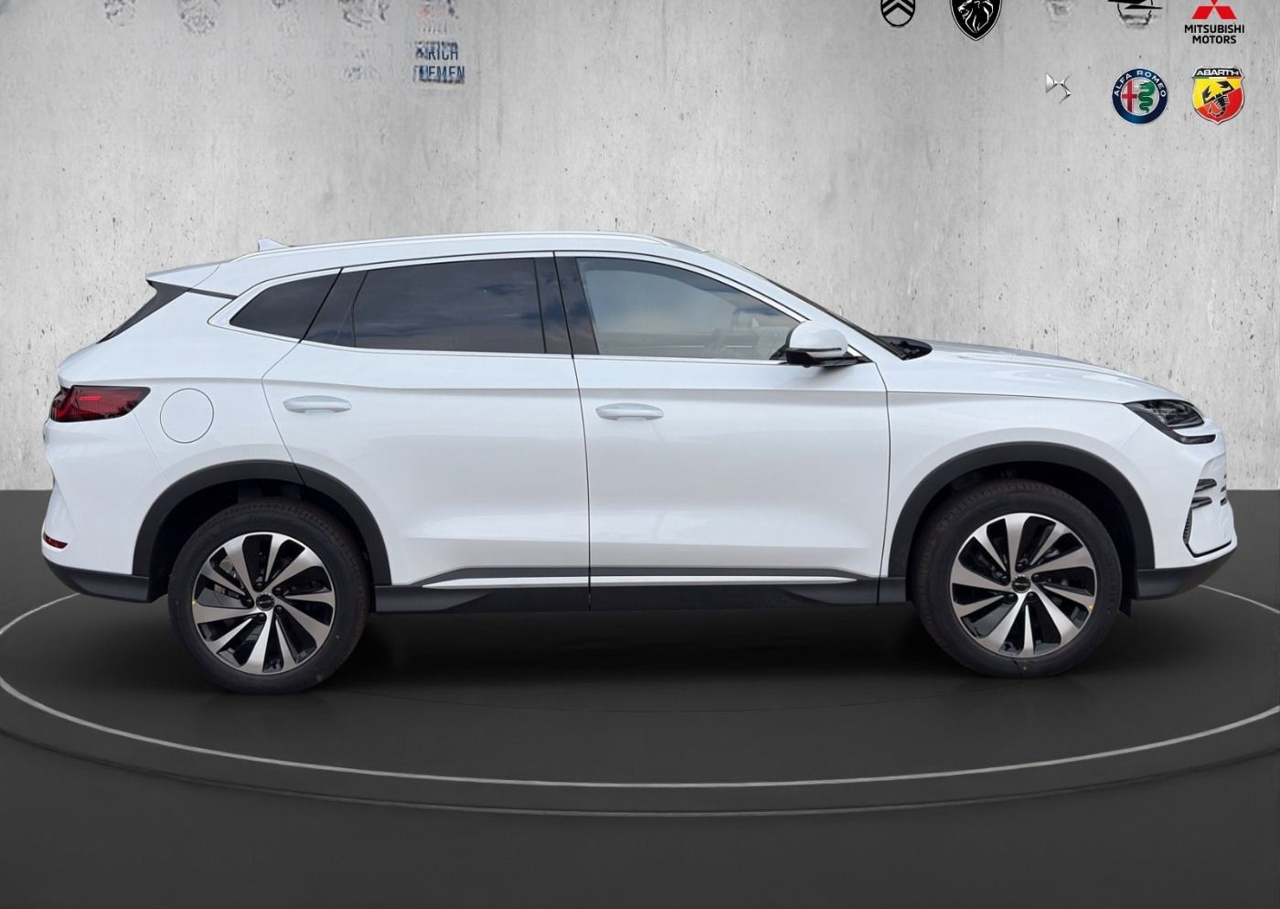 BYD SEAL U DM-i PHEV 18.3kWh Boost ACC 360 11kw OBC foto 8