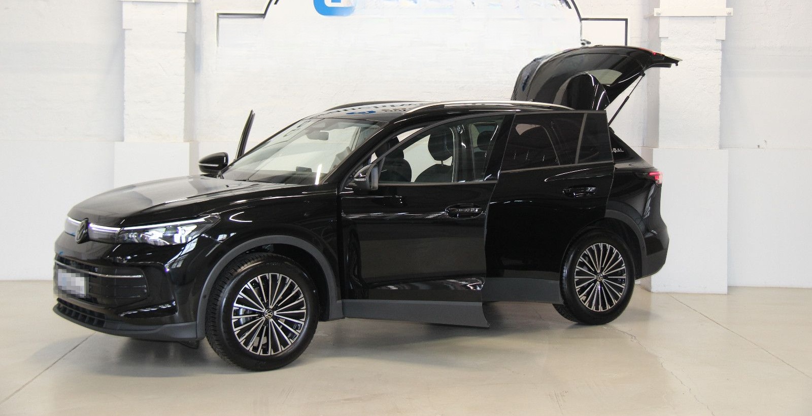Volkswagen Tiguan 1.5 eTSI Goal HD-MATRIX HUD NAV AHK 360° foto 2