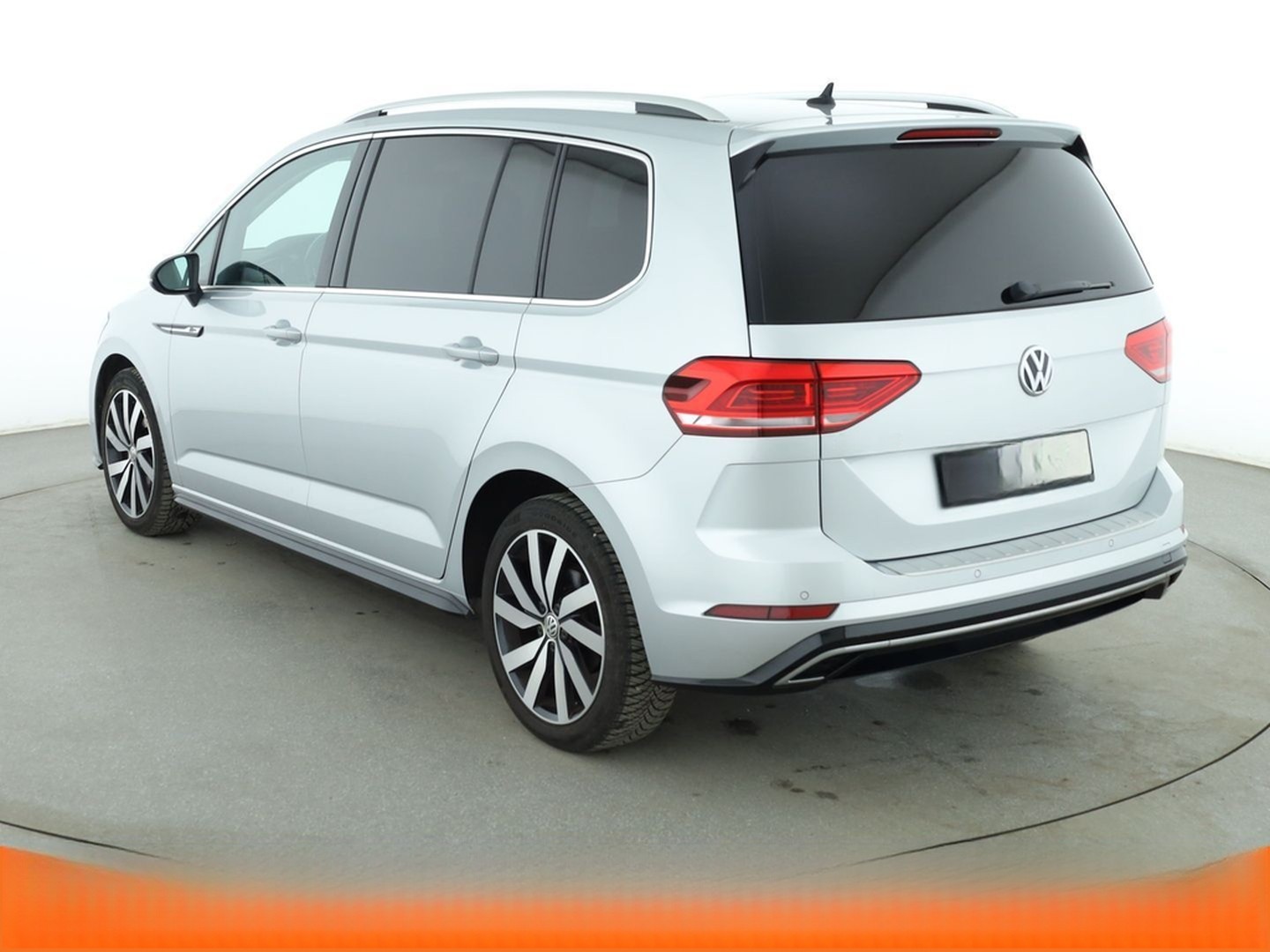 Volkswagen Touran 1.5 TSI ACT Highline BM Aut.*NAVI*LED*ACC foto 4