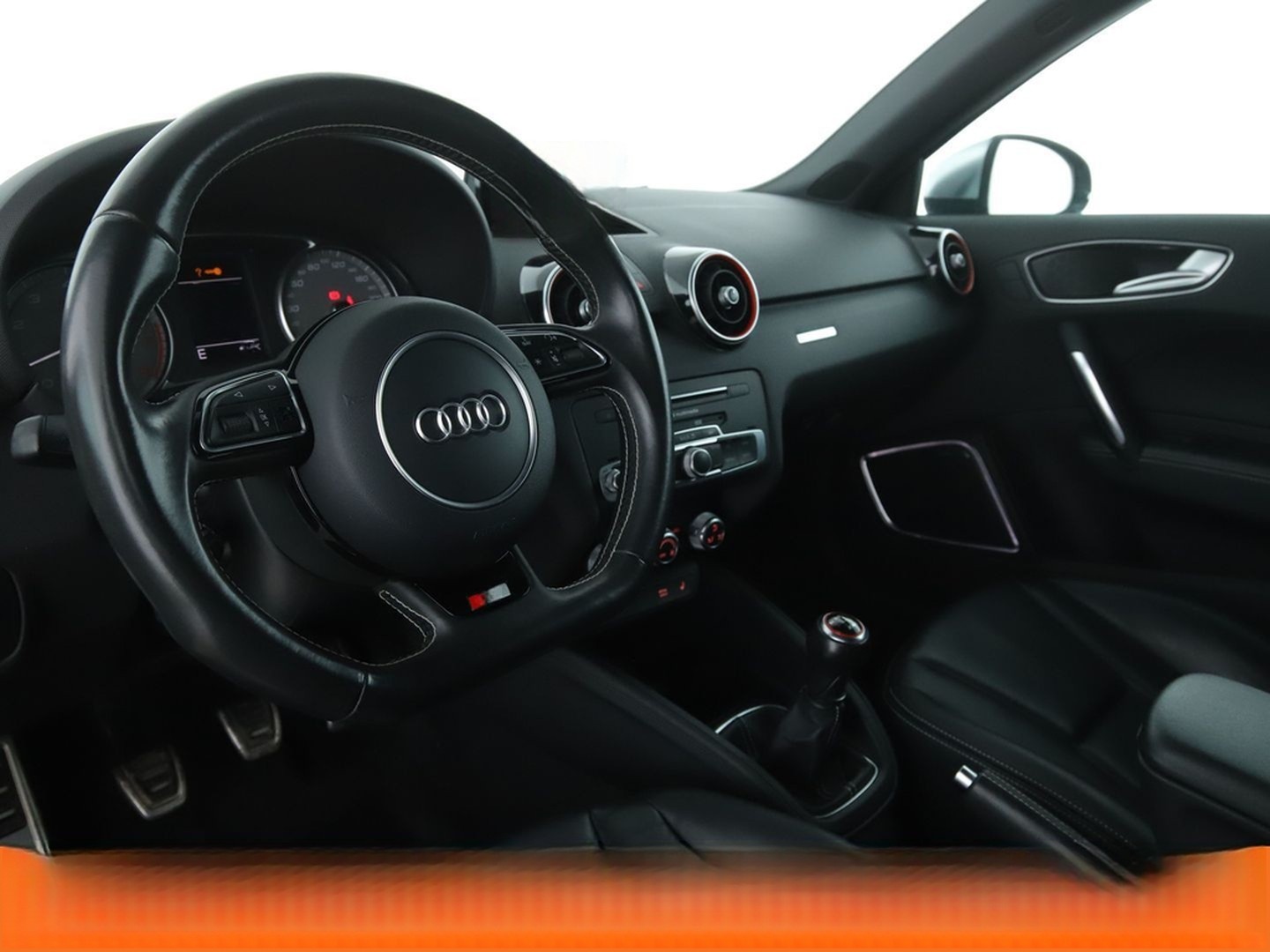 Audi S1 2.0 TFSI quattro*NAVI*XENON*TEMPO*PDC* foto 11